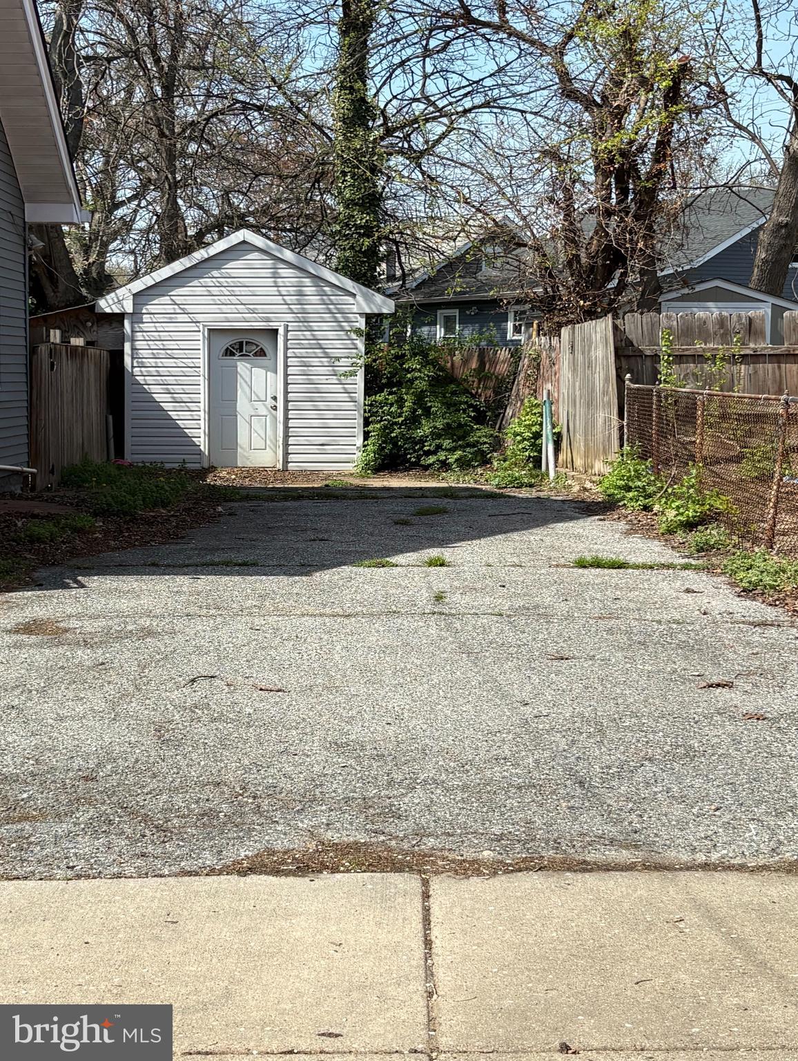 BRENTWOOD - Residential