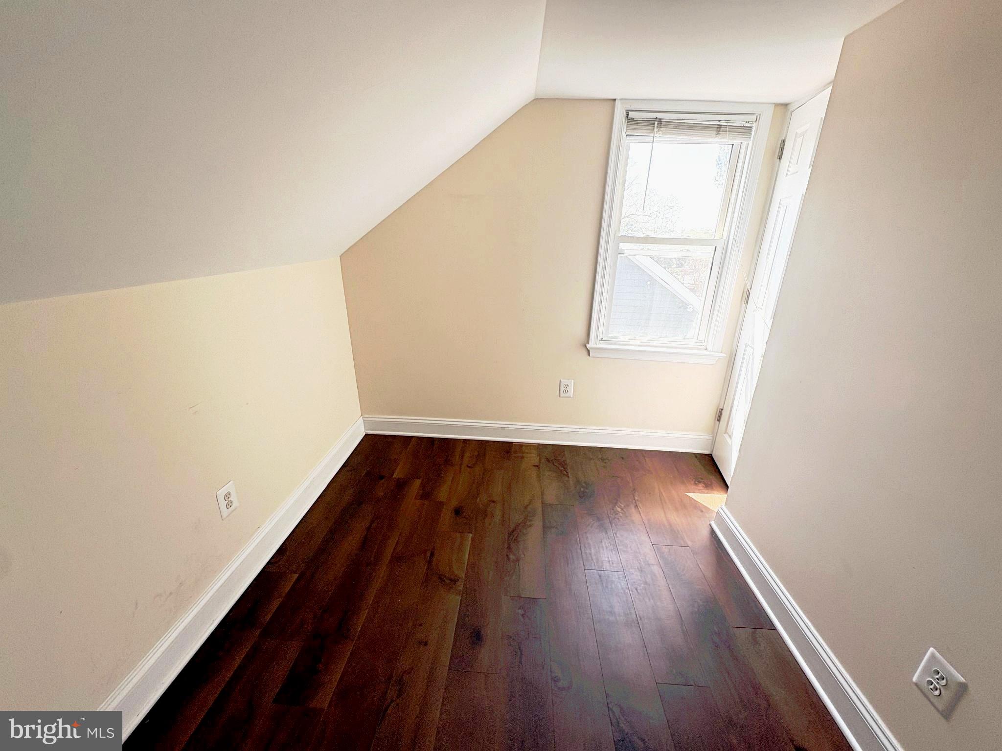 BRENTWOOD - Residential