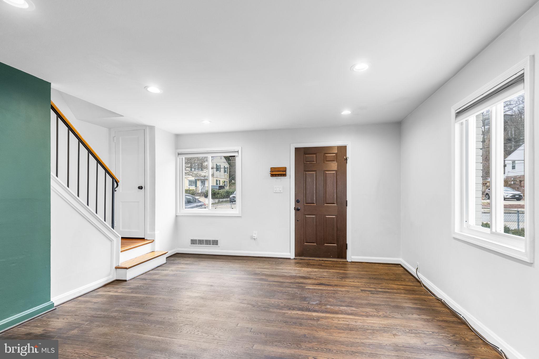 HUNTINGTON - Residential