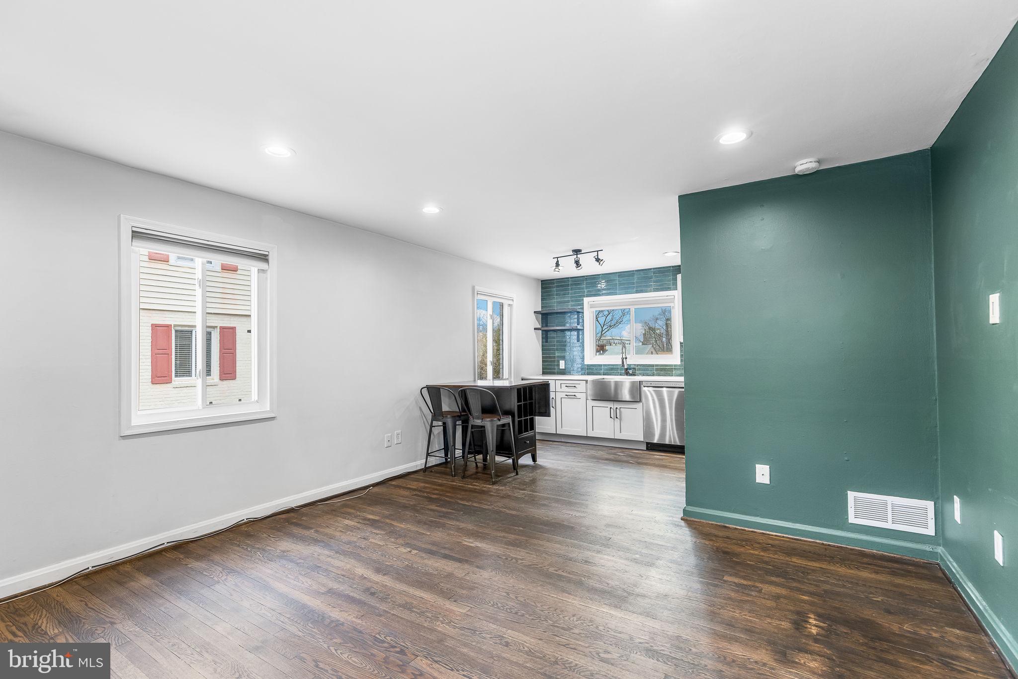 HUNTINGTON - Residential