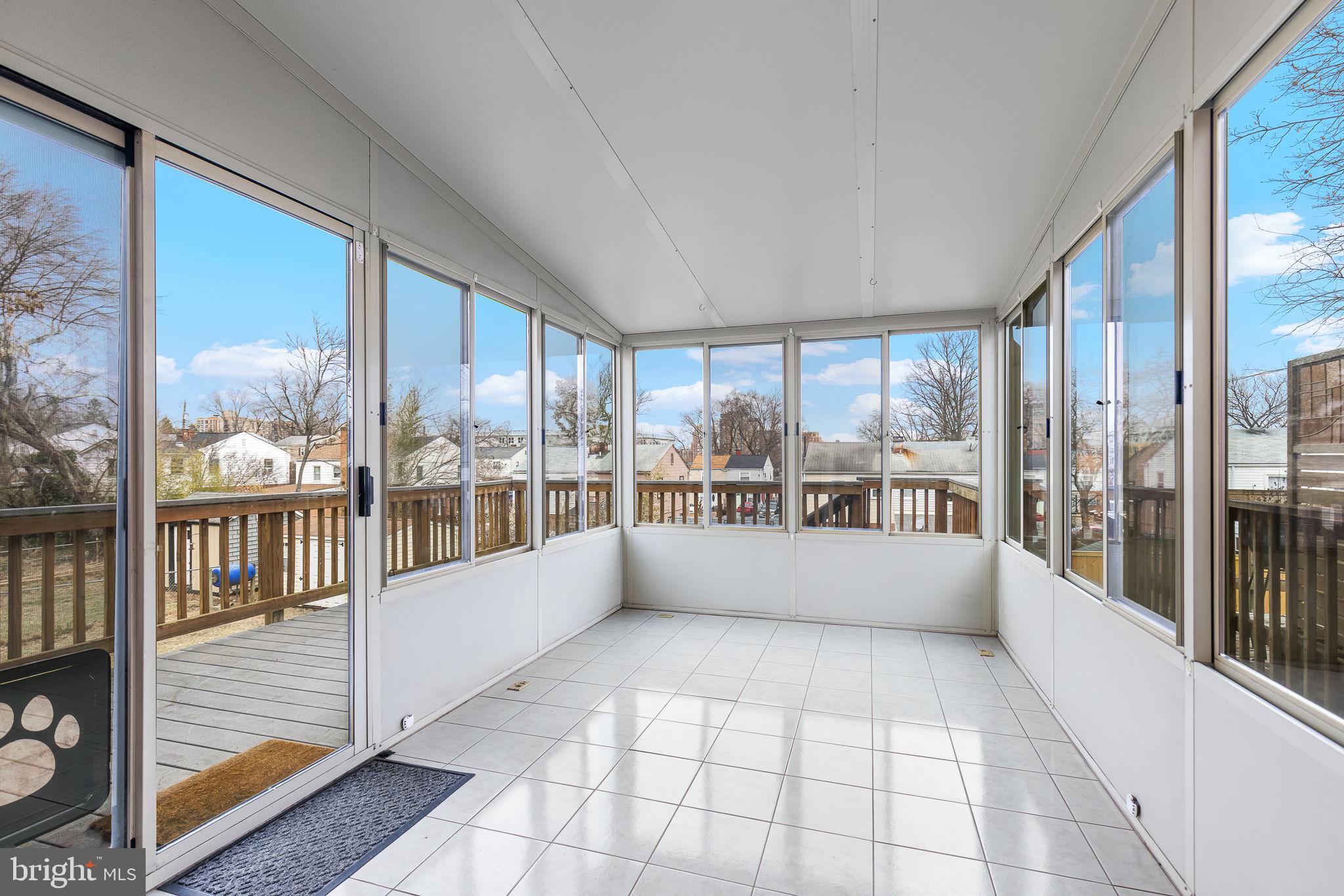 HUNTINGTON - Residential