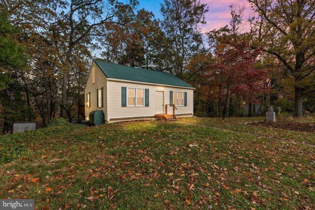 Photo of 507 W Brubaker Valley Road, LITITZ, PA 17543 (MLS # PALA2078966)