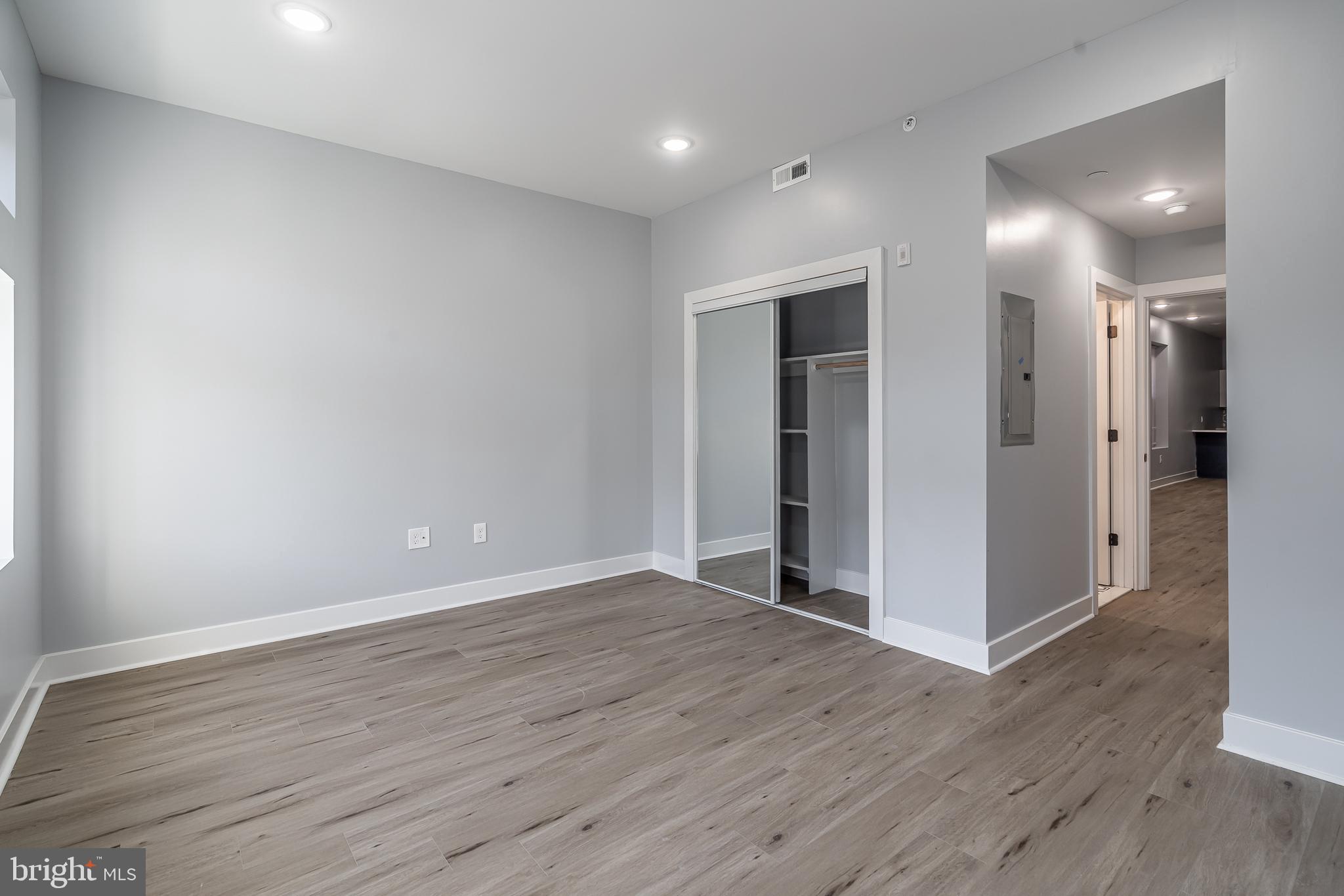 POWELTON VILLAGE - Residential Income