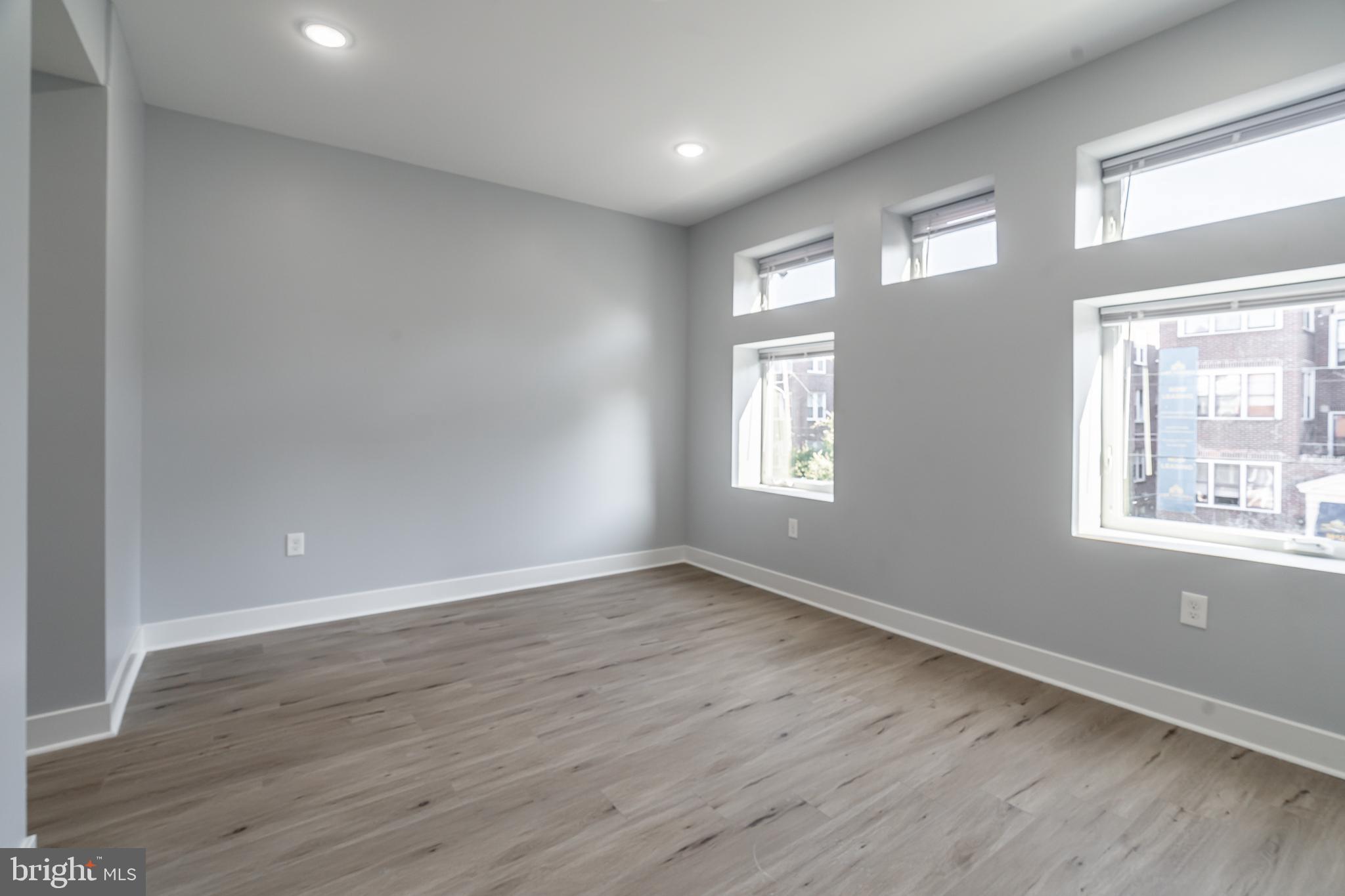 POWELTON VILLAGE - Residential Income