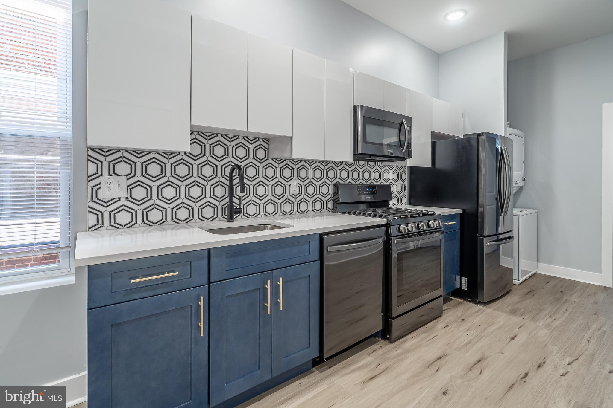 POWELTON VILLAGE - Residential Income