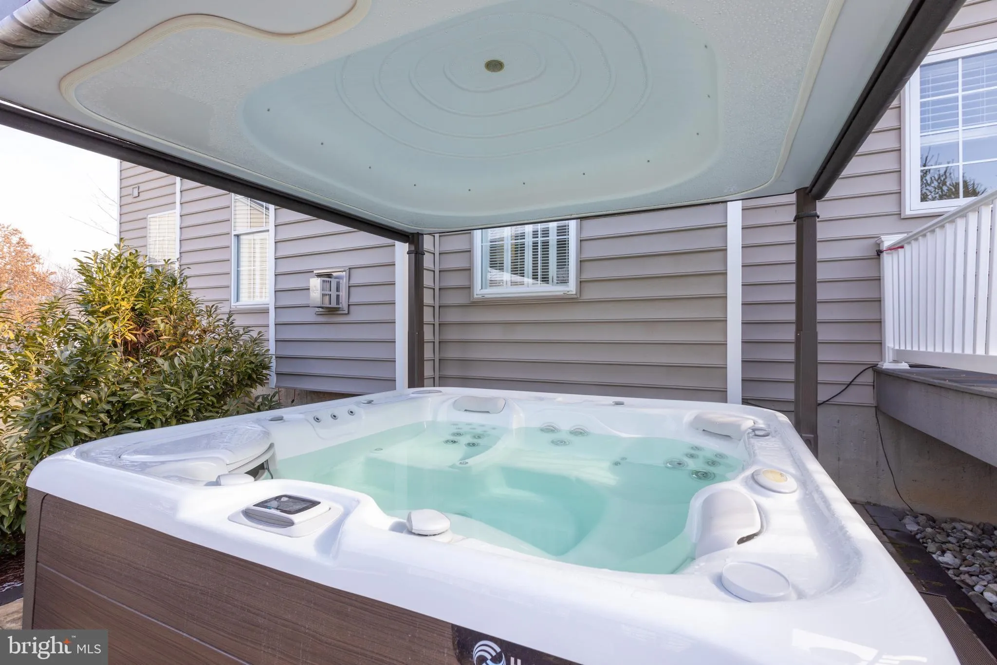 Downingtown, Pennsylvania 19335, United States, 4 Bedrooms Bedrooms, ,3 BathroomsBathrooms,Residential,Contingent,11333