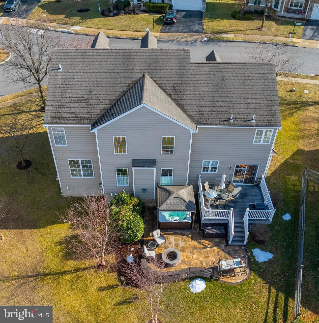 Downingtown, Pennsylvania 19335, United States, 4 Bedrooms Bedrooms, ,3 BathroomsBathrooms,Residential,Contingent,11333