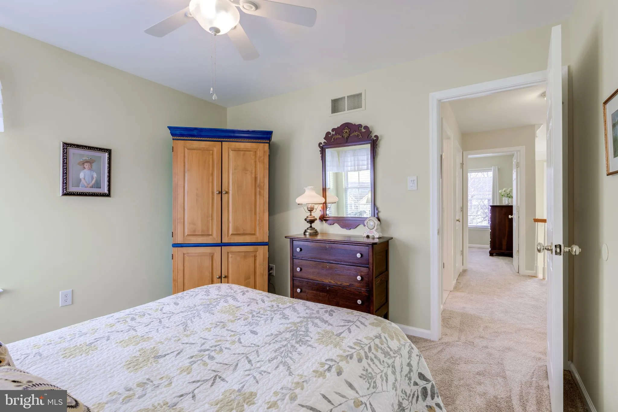 Downingtown, Pennsylvania 19335, United States, 4 Bedrooms Bedrooms, ,3 BathroomsBathrooms,Residential,Contingent,11333