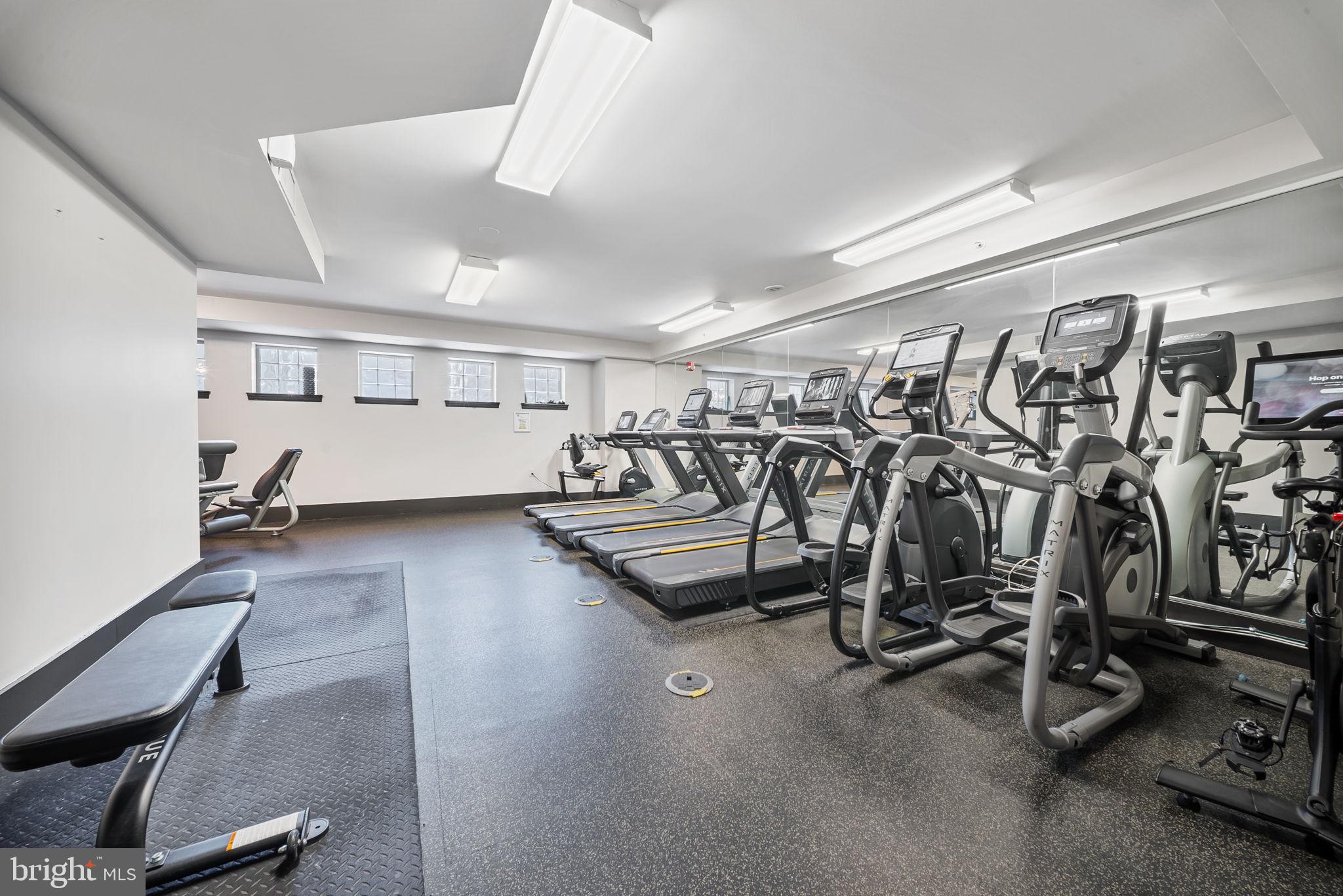 MT VERNON SQUARE - Residential