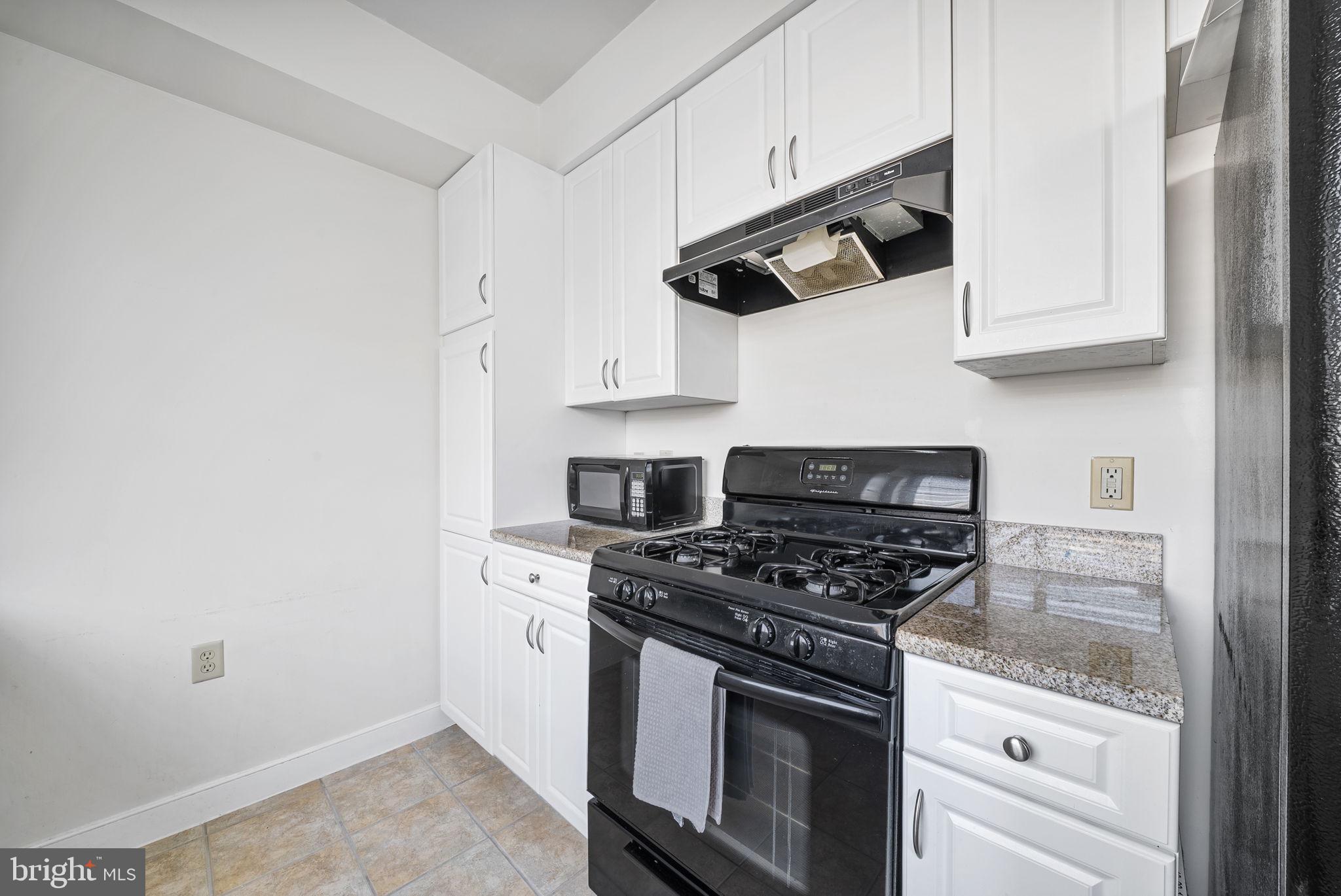 MT VERNON SQUARE - Residential