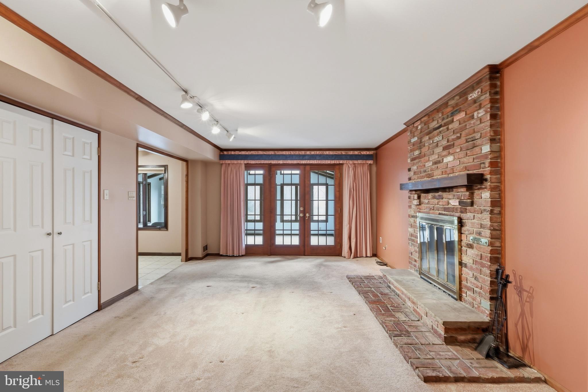 TANYARD FARMS - Residential