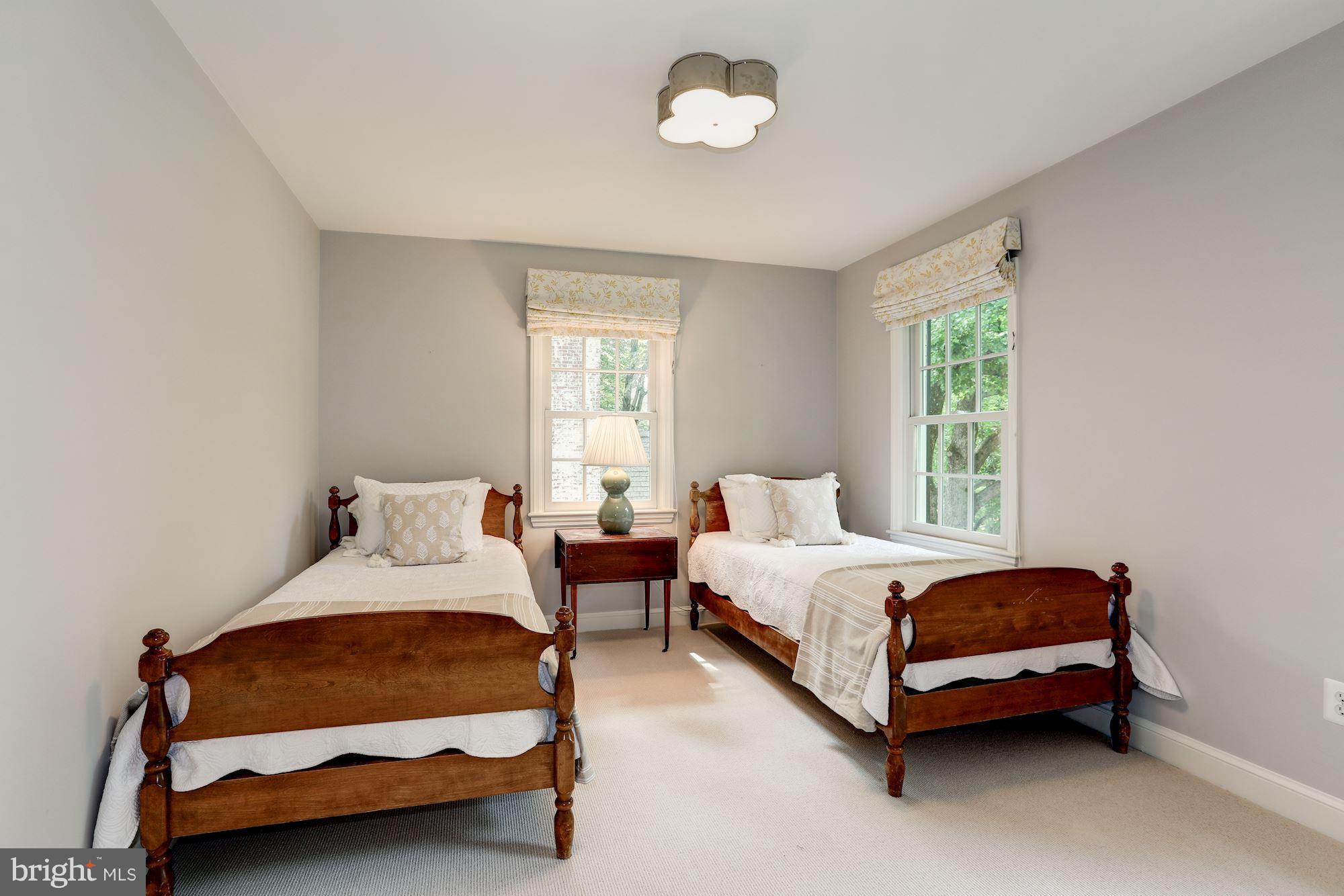 WESTMORELAND HILLS - Residential