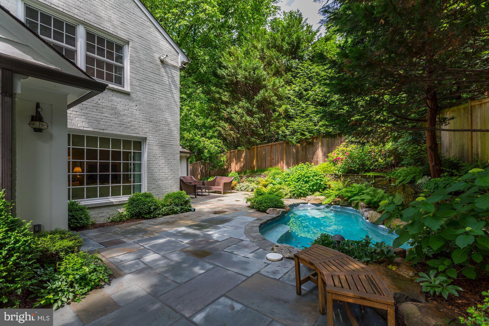 WESTMORELAND HILLS - Residential