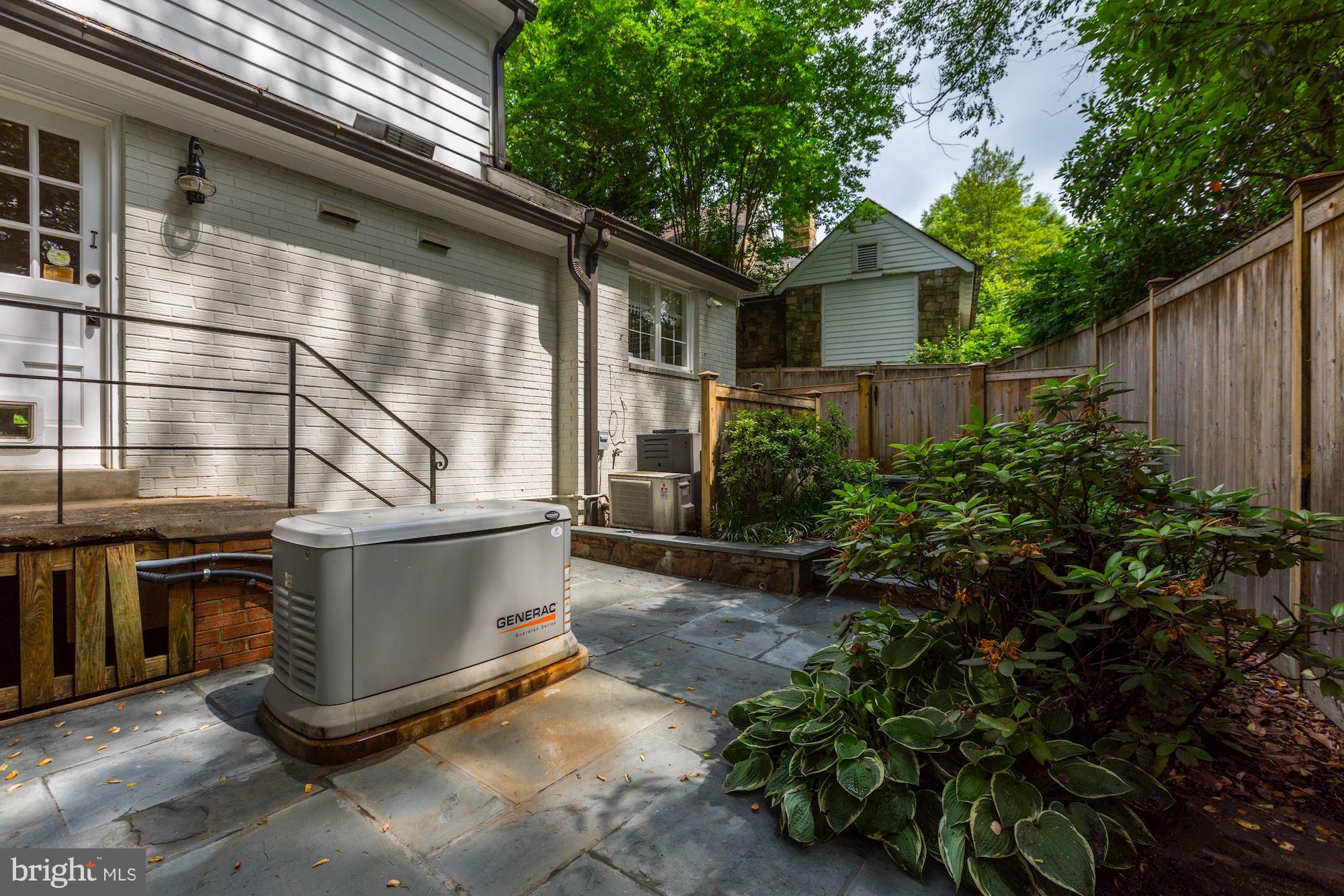 WESTMORELAND HILLS - Residential