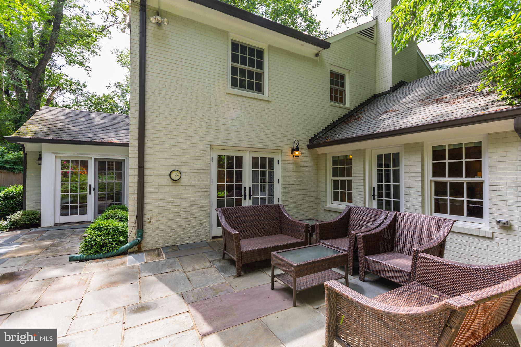 WESTMORELAND HILLS - Residential