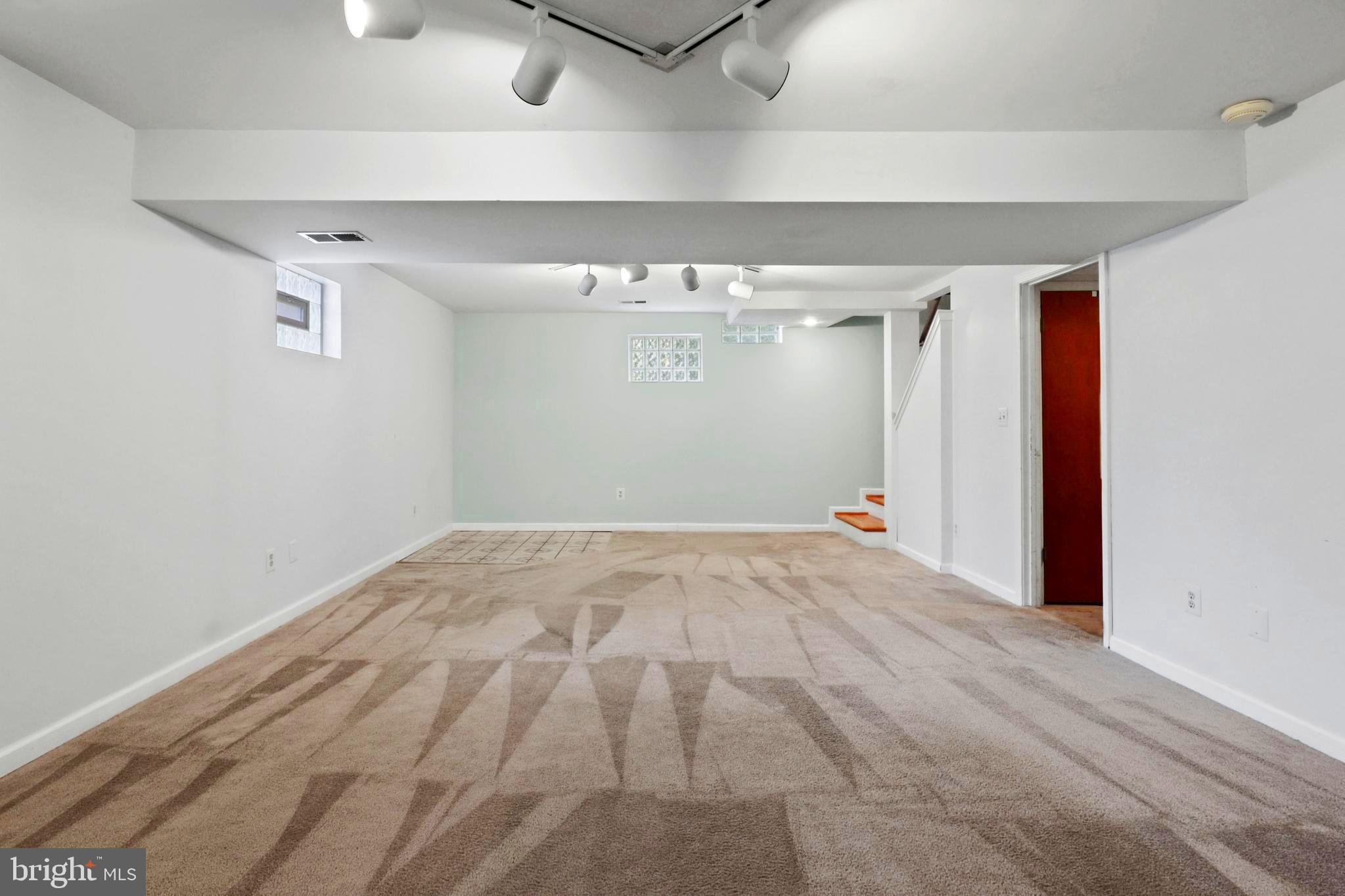 RANCHETTE ESTATES - Residential