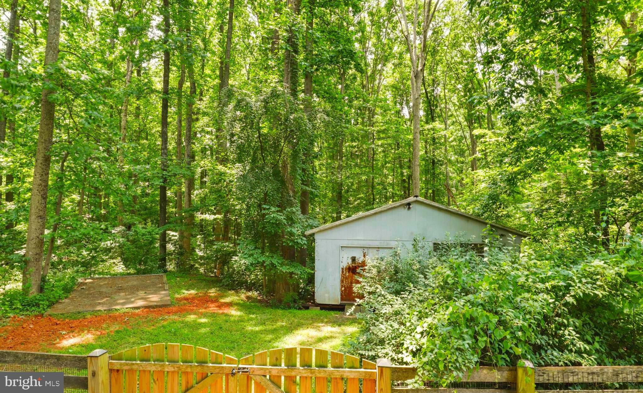 RANCHETTE ESTATES - Residential