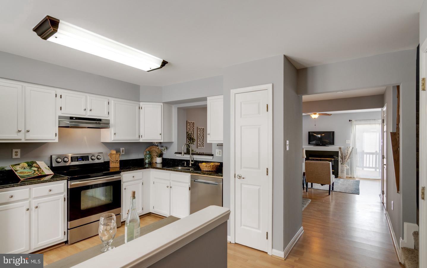 RIVERCHASE - Residential Lease