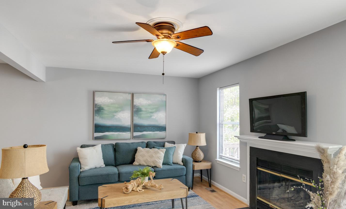 RIVERCHASE - Residential Lease