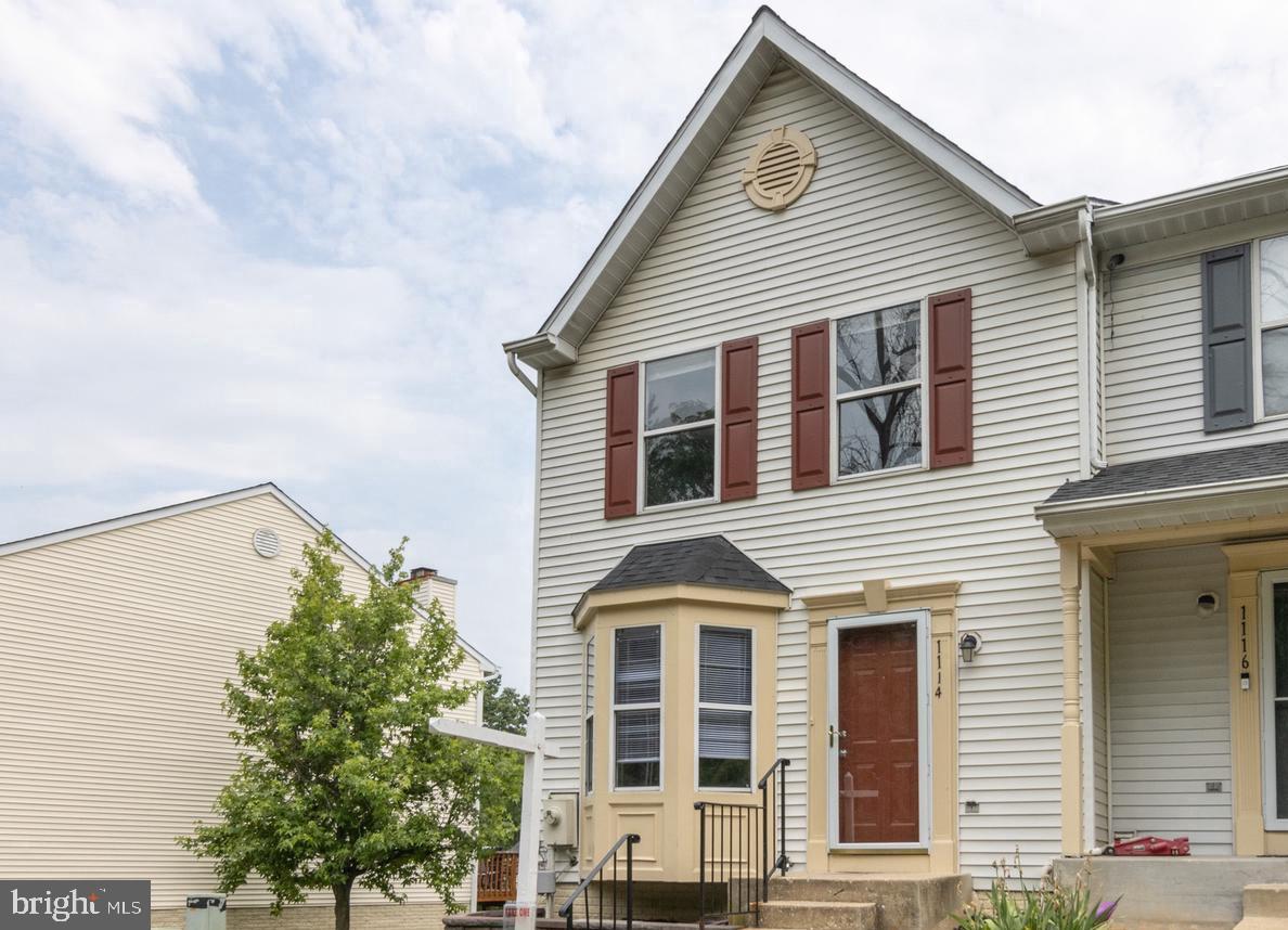 RIVERCHASE - Residential Lease
