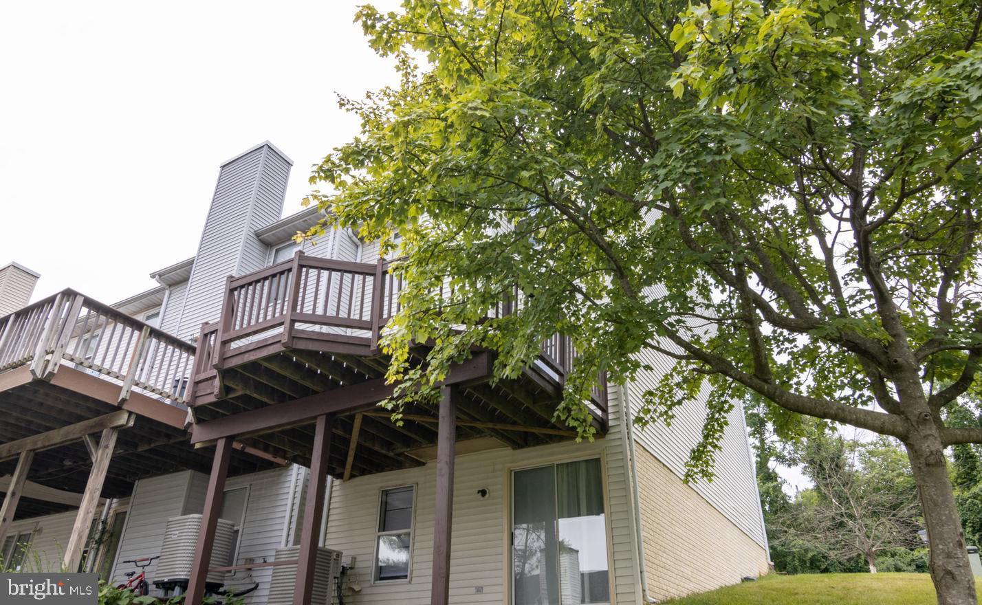 RIVERCHASE - Residential Lease