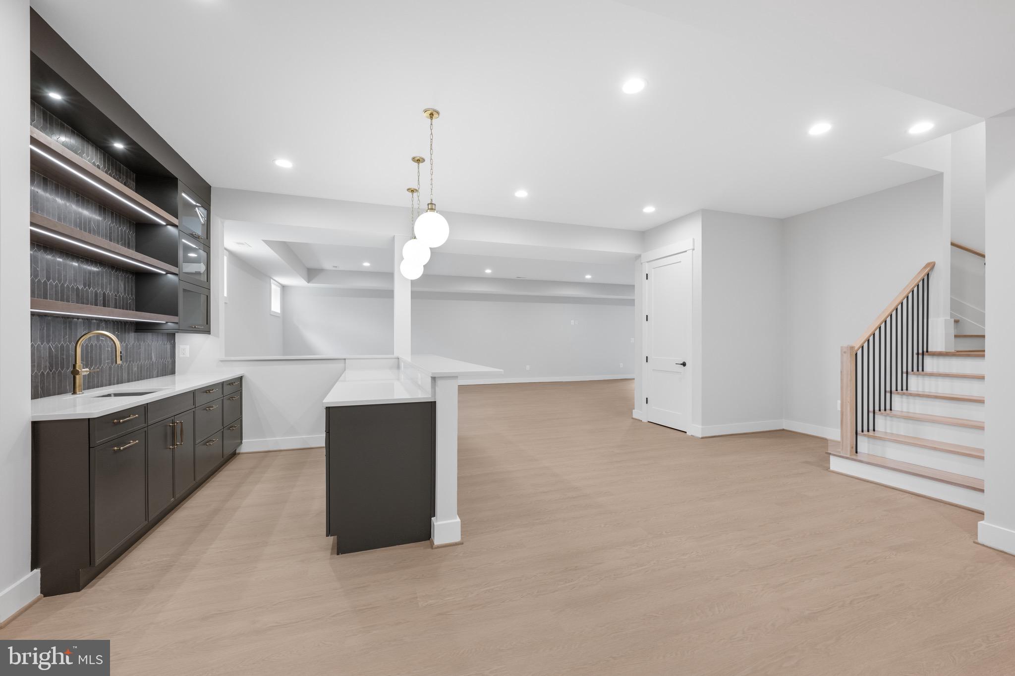 FRANKLIN PARK - Residential