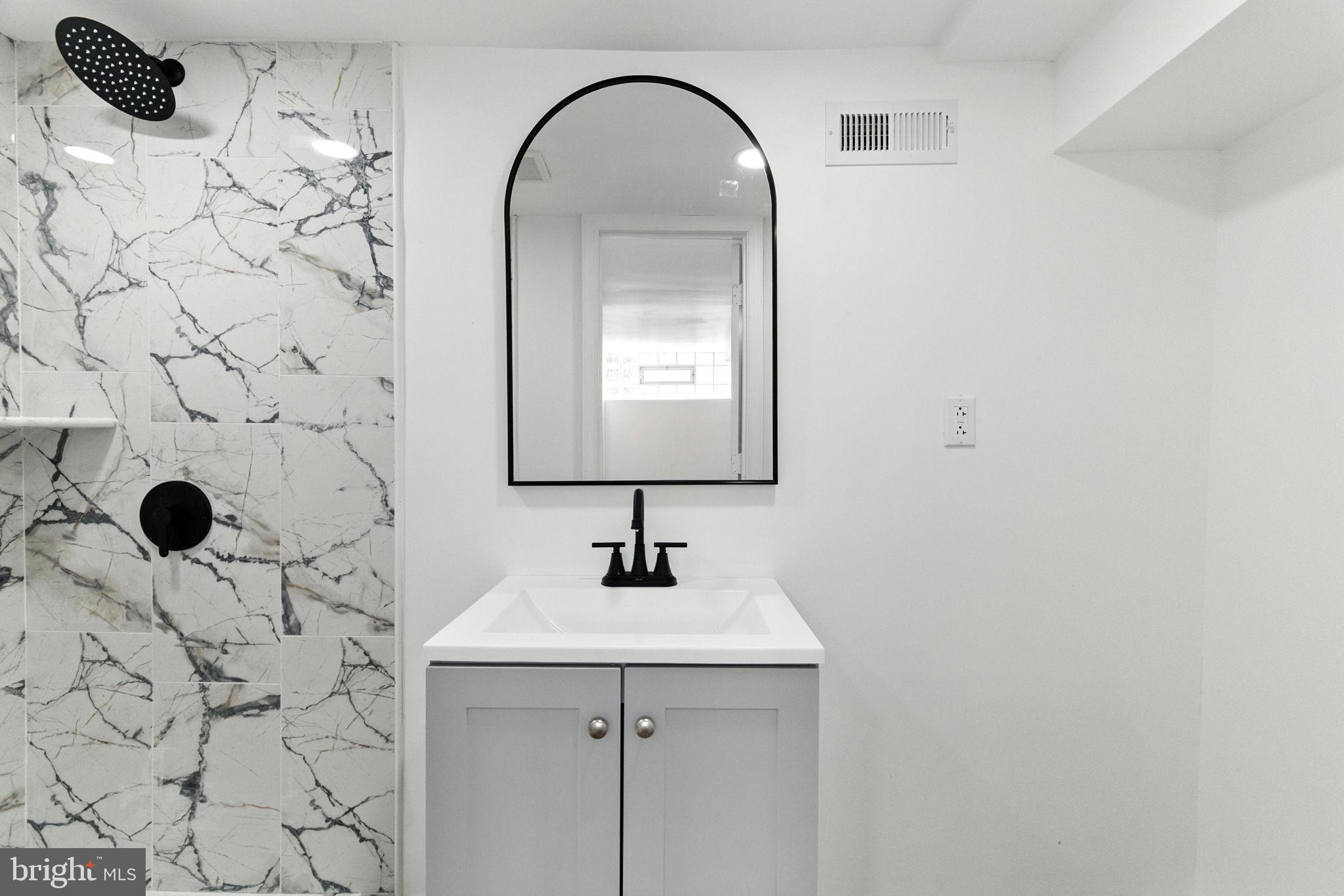 WEST OAK LANE - Residential