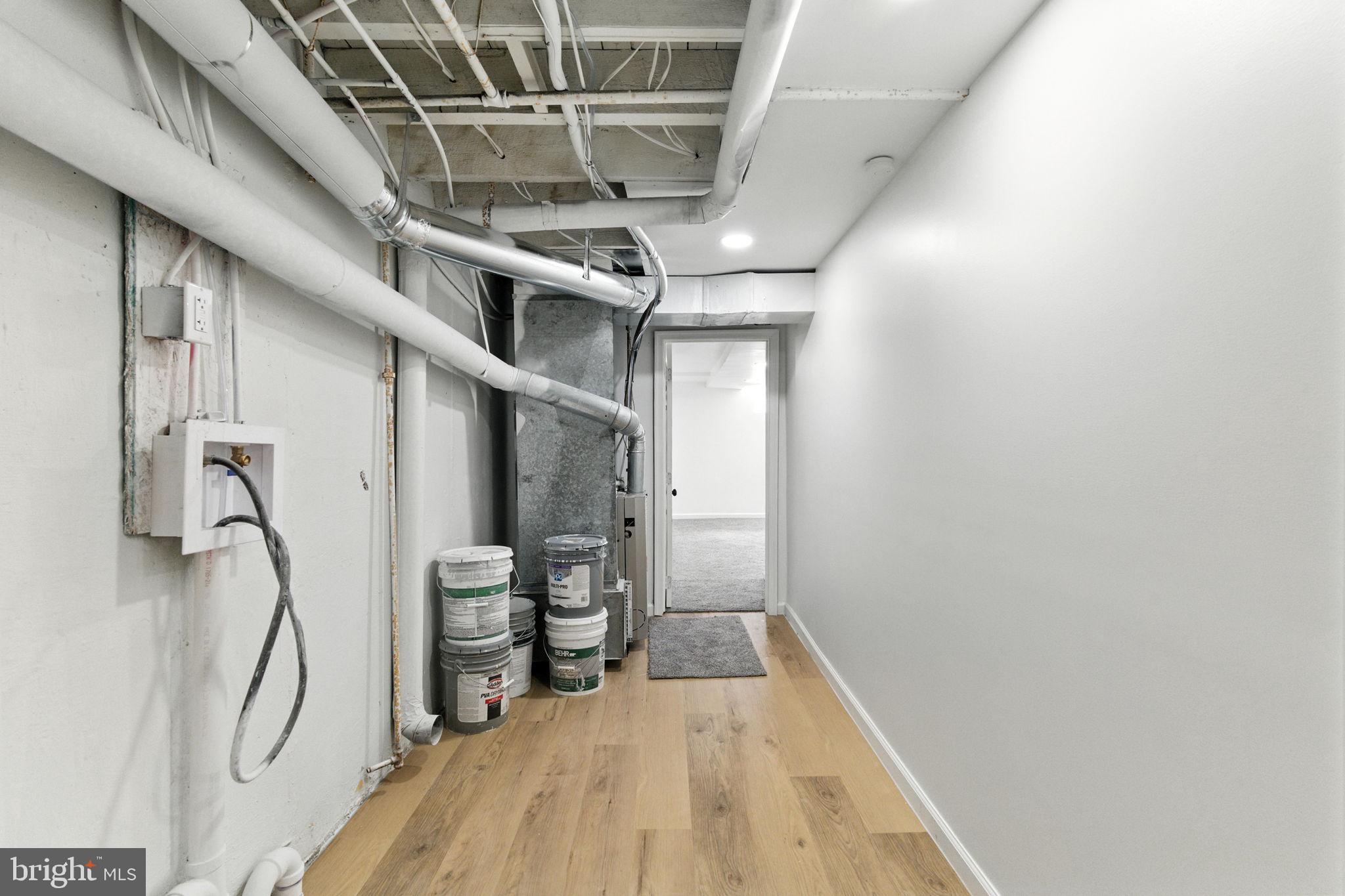 WEST OAK LANE - Residential