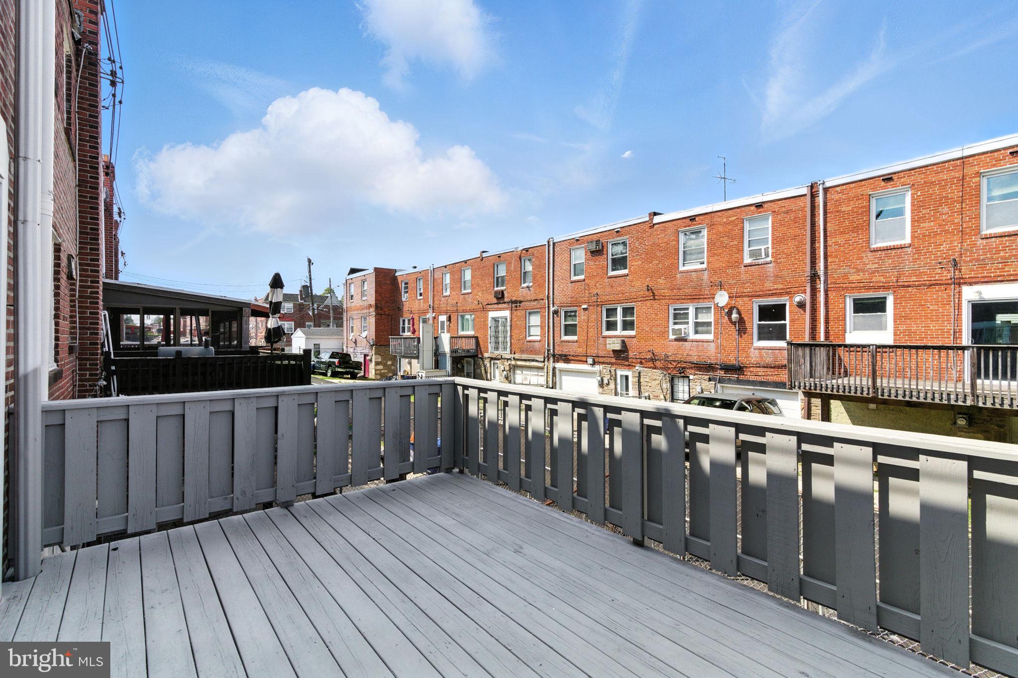 WEST OAK LANE - Residential