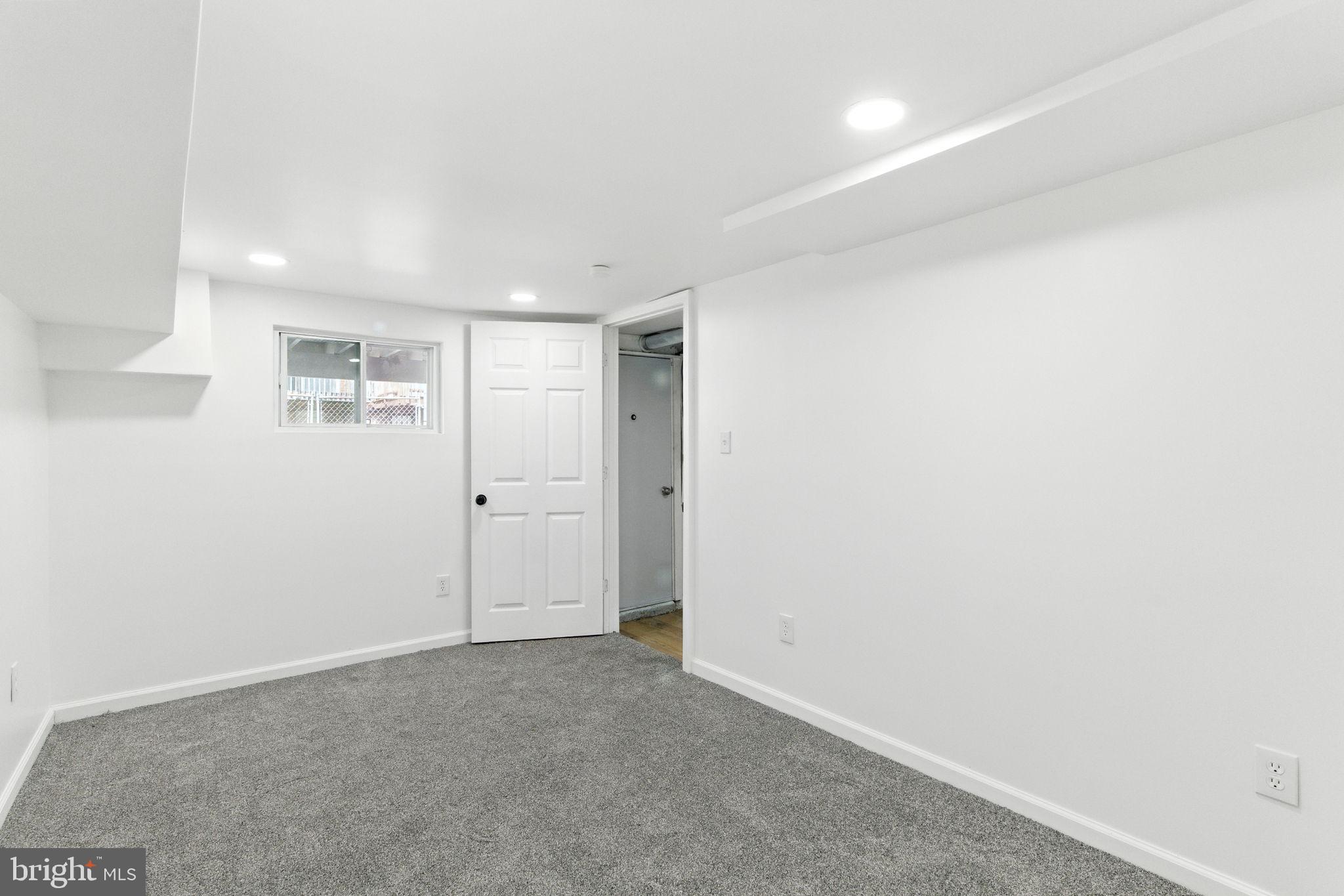 WEST OAK LANE - Residential