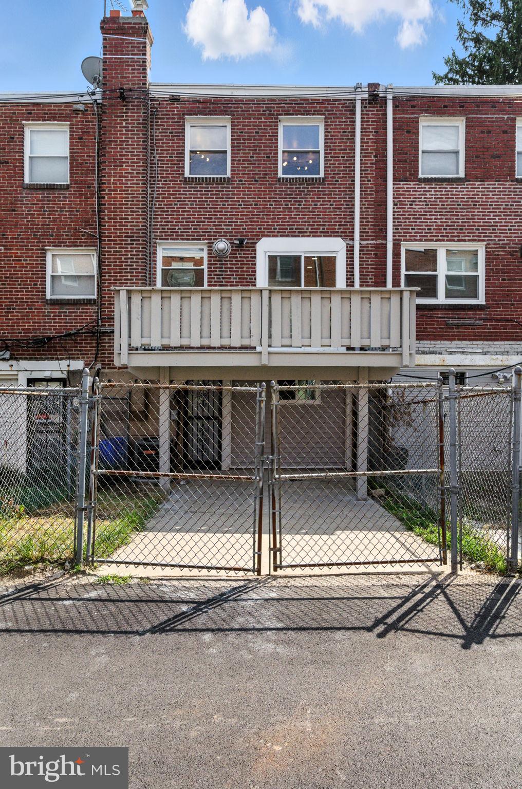 WEST OAK LANE - Residential