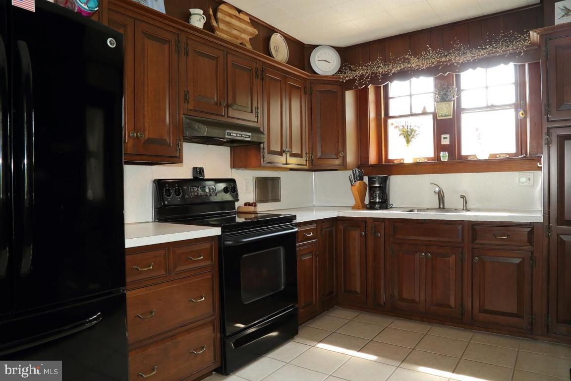 ADAMSTOWN BOROUGH - Residential