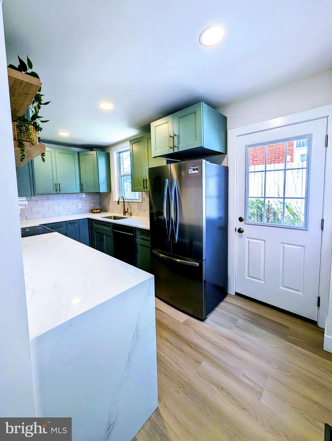7 N WISNER STREET