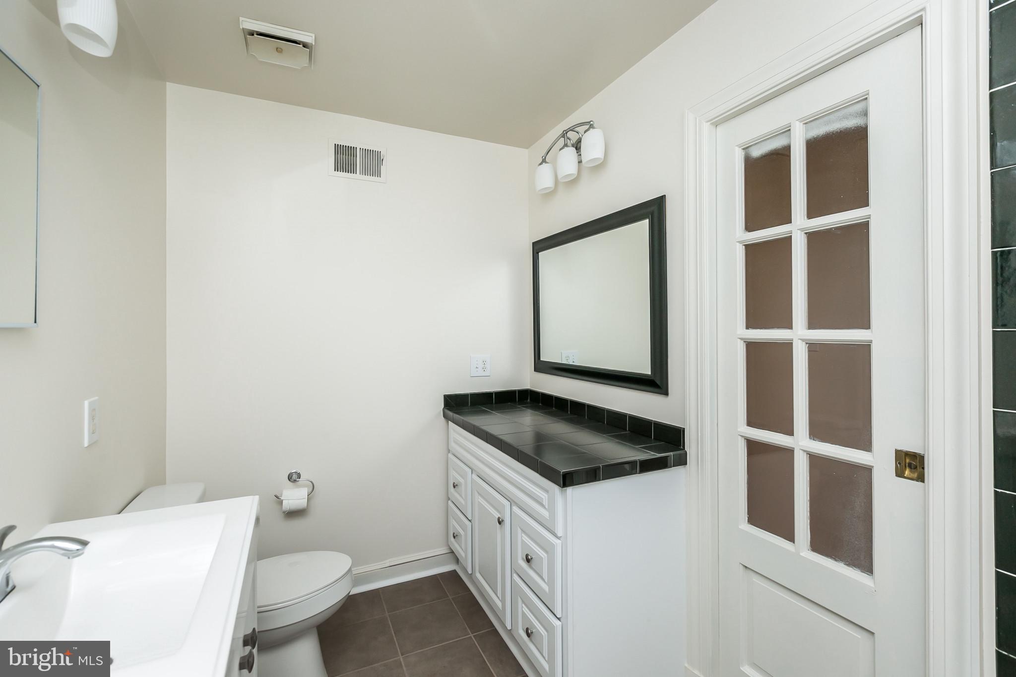 HOLLINS MARKET - Residential