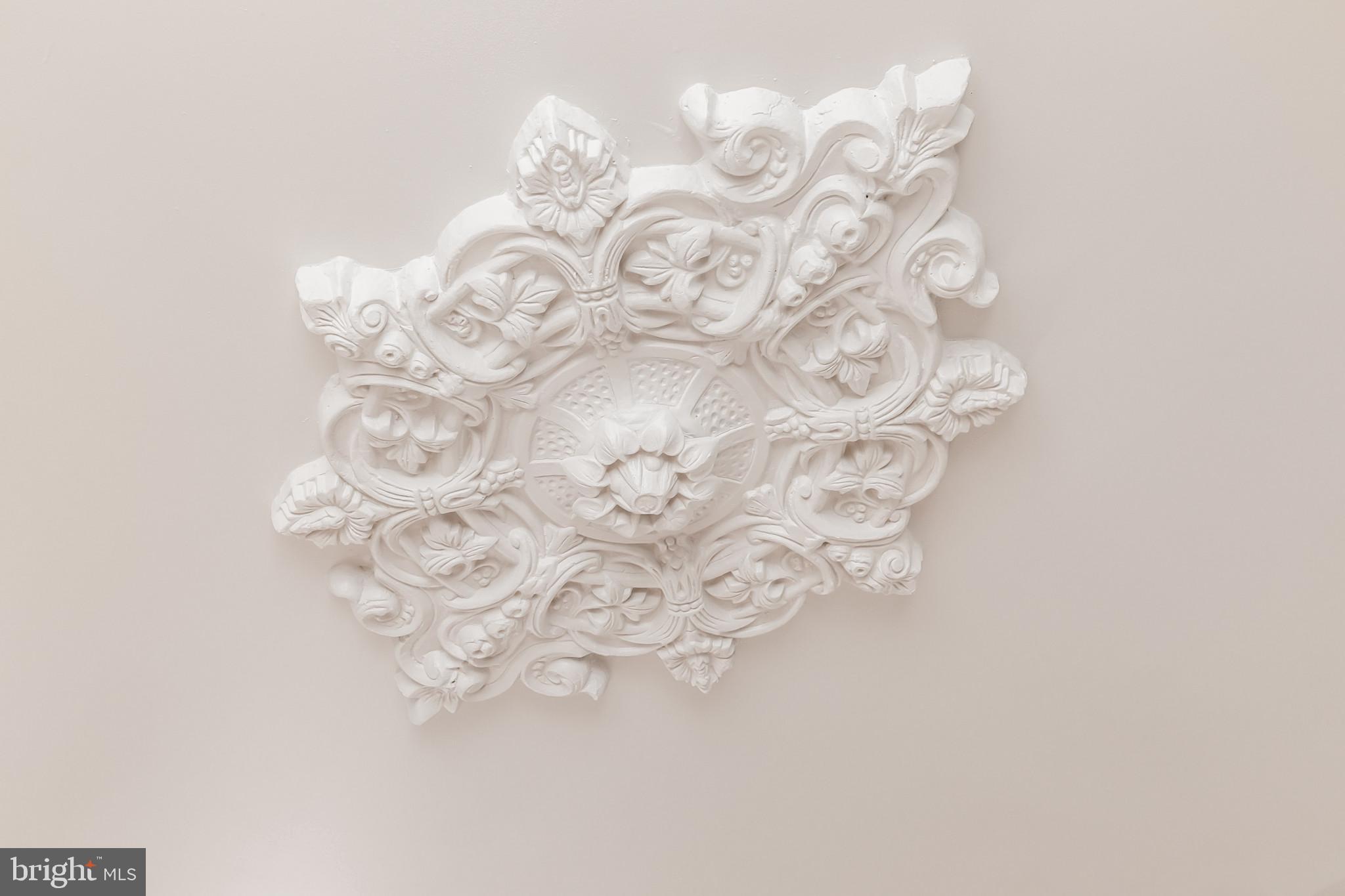 HOLLINS MARKET - Residential