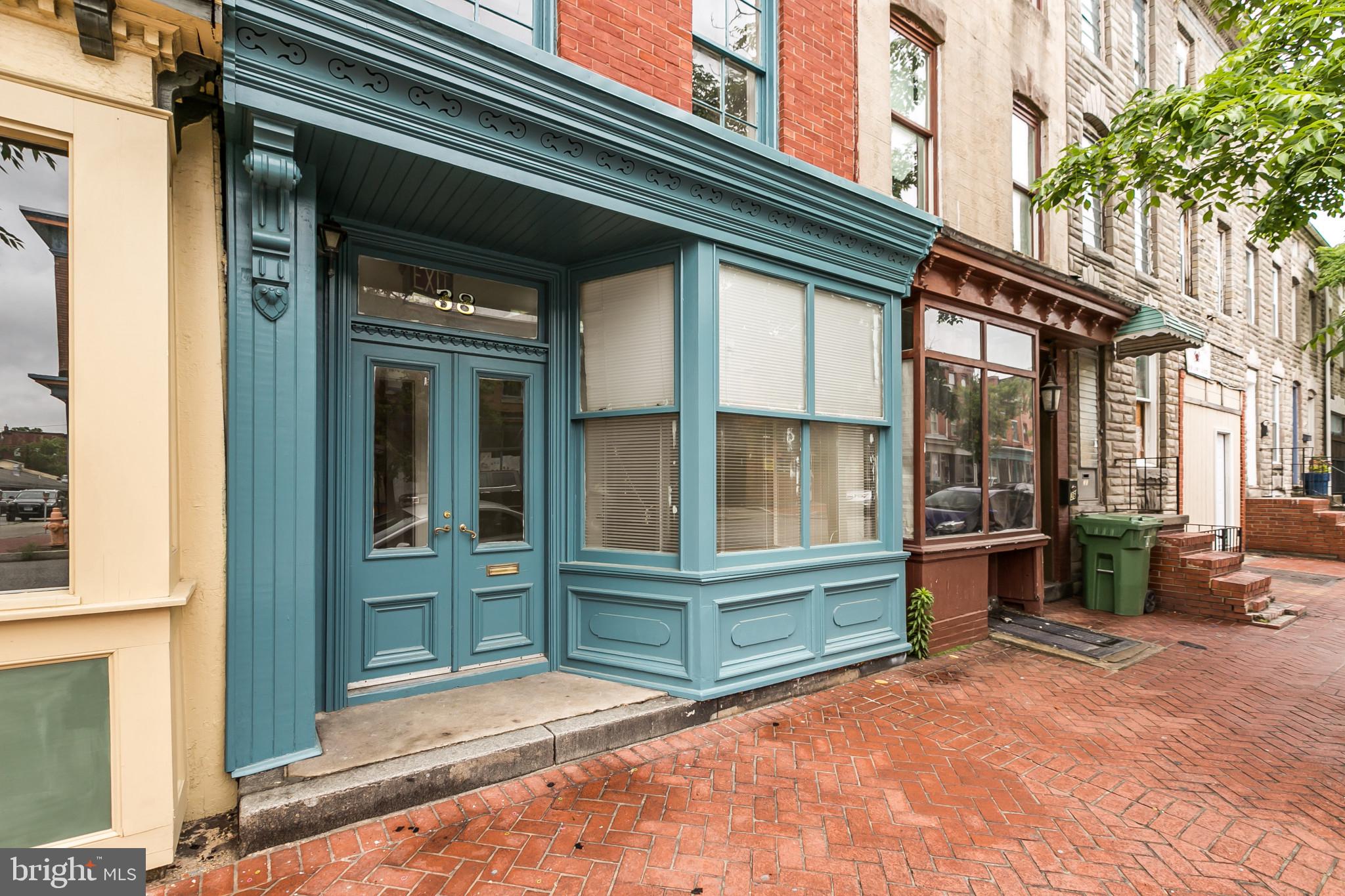 HOLLINS MARKET - Residential