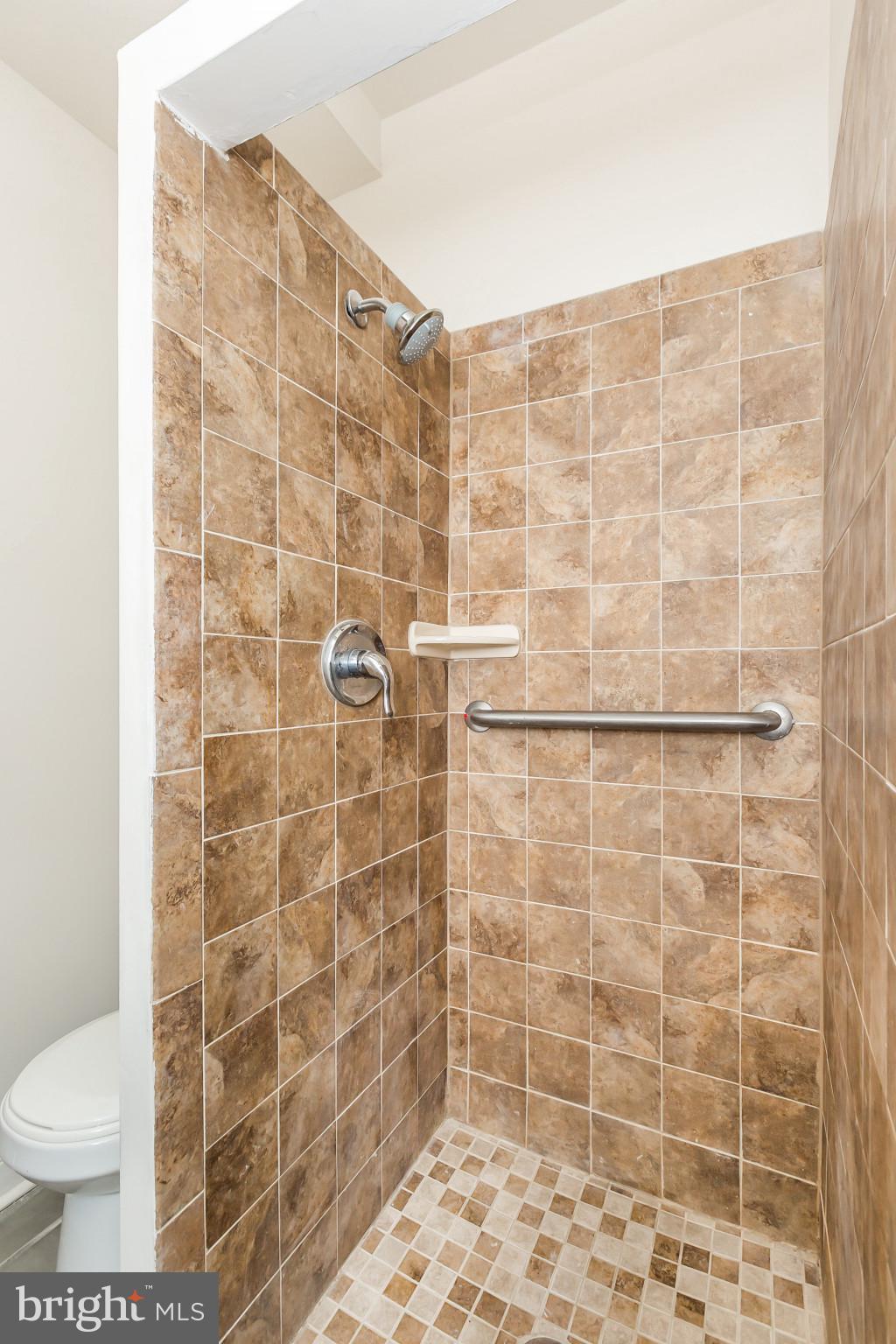 HOLLINS MARKET - Residential