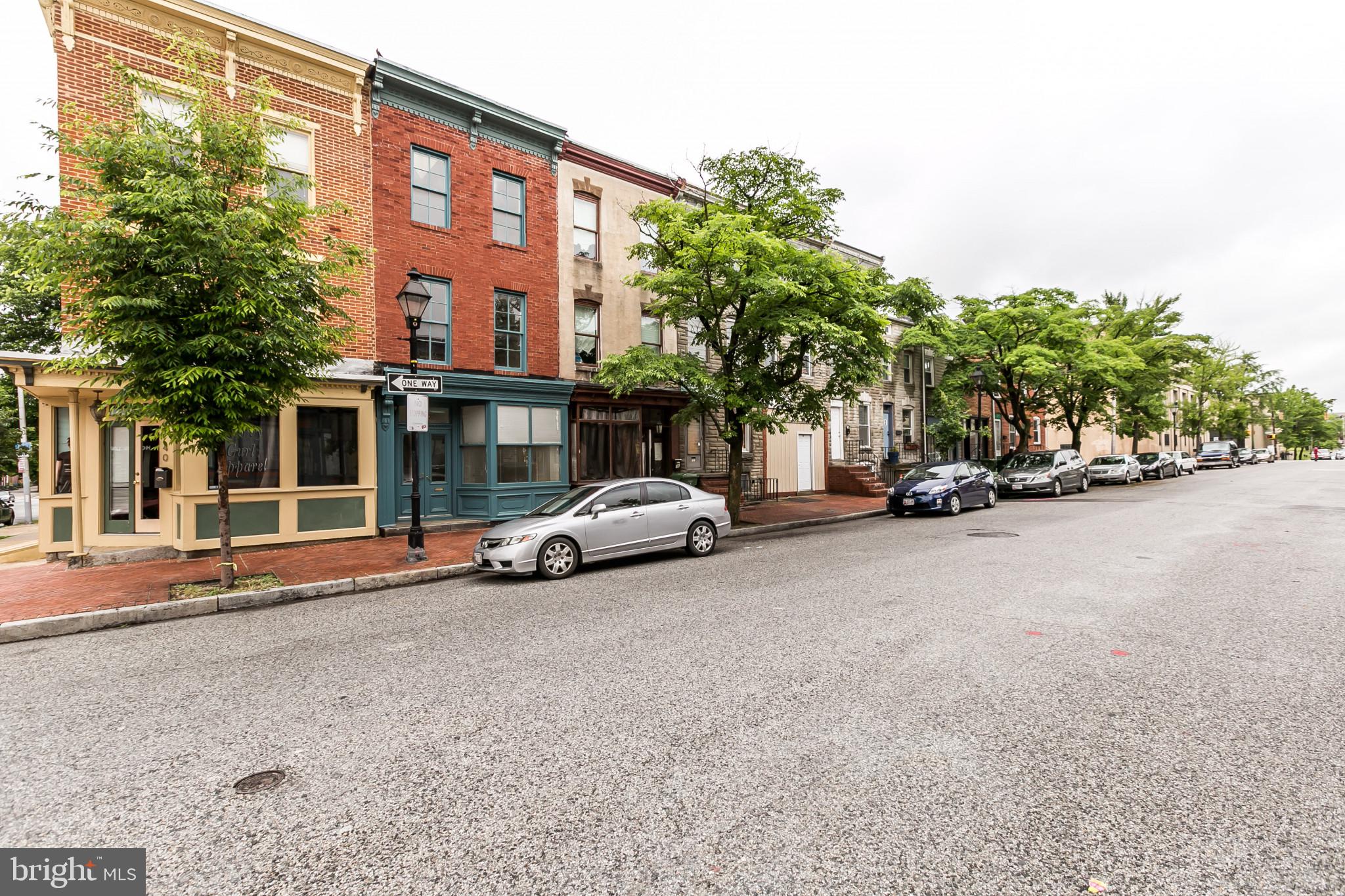 HOLLINS MARKET - Residential