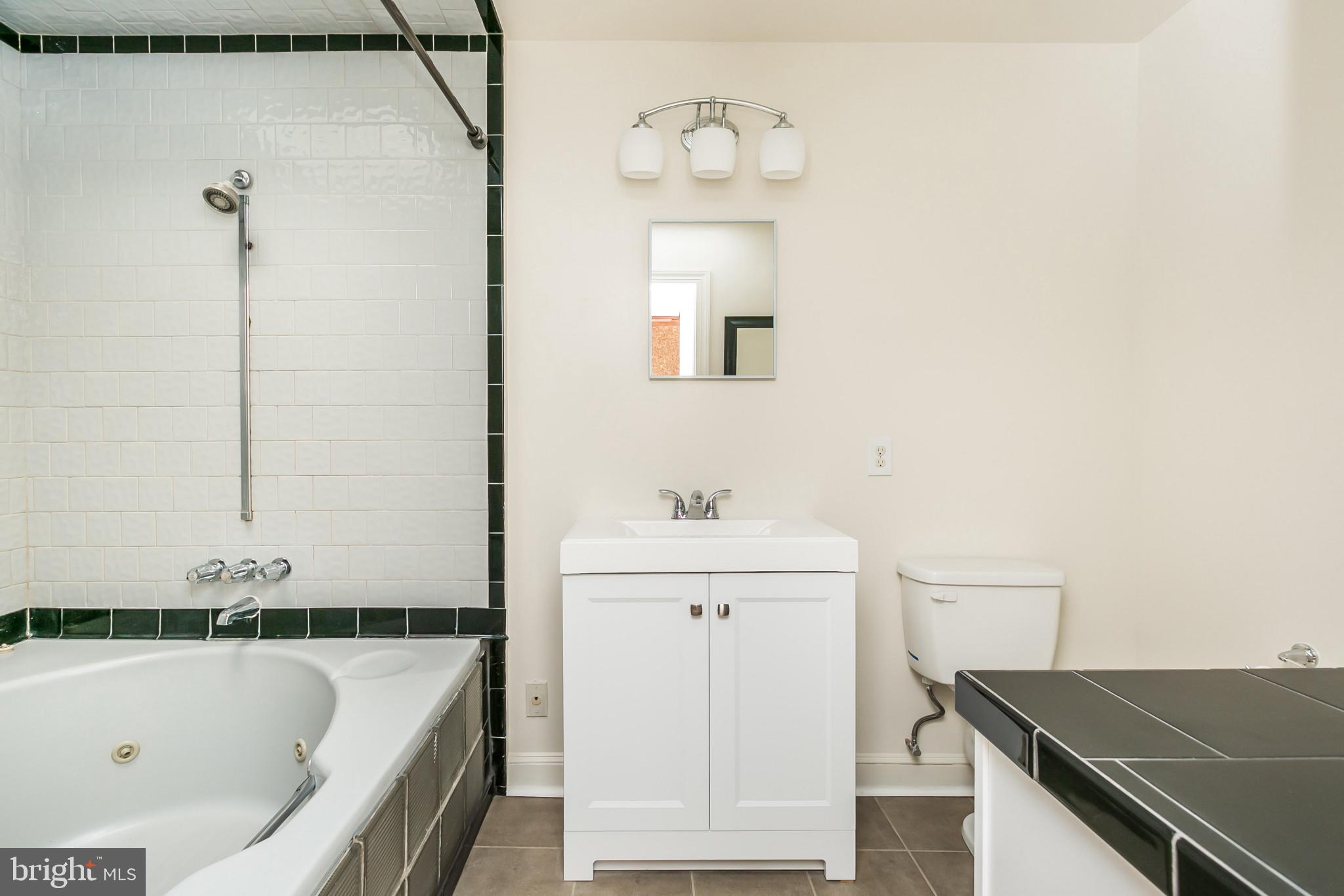 HOLLINS MARKET - Residential