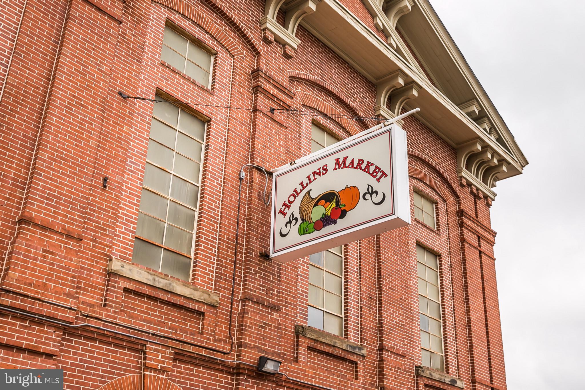 HOLLINS MARKET - Residential