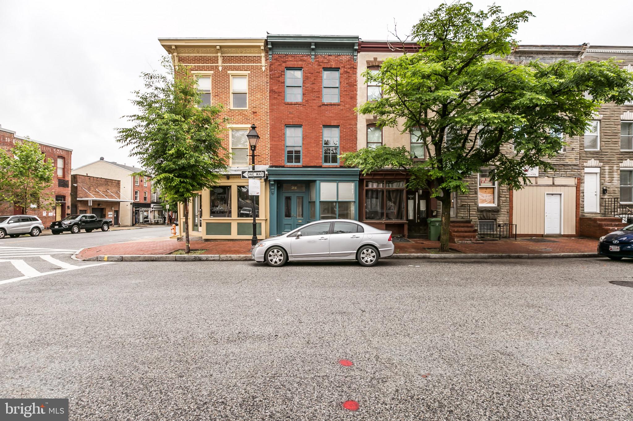 HOLLINS MARKET - Residential