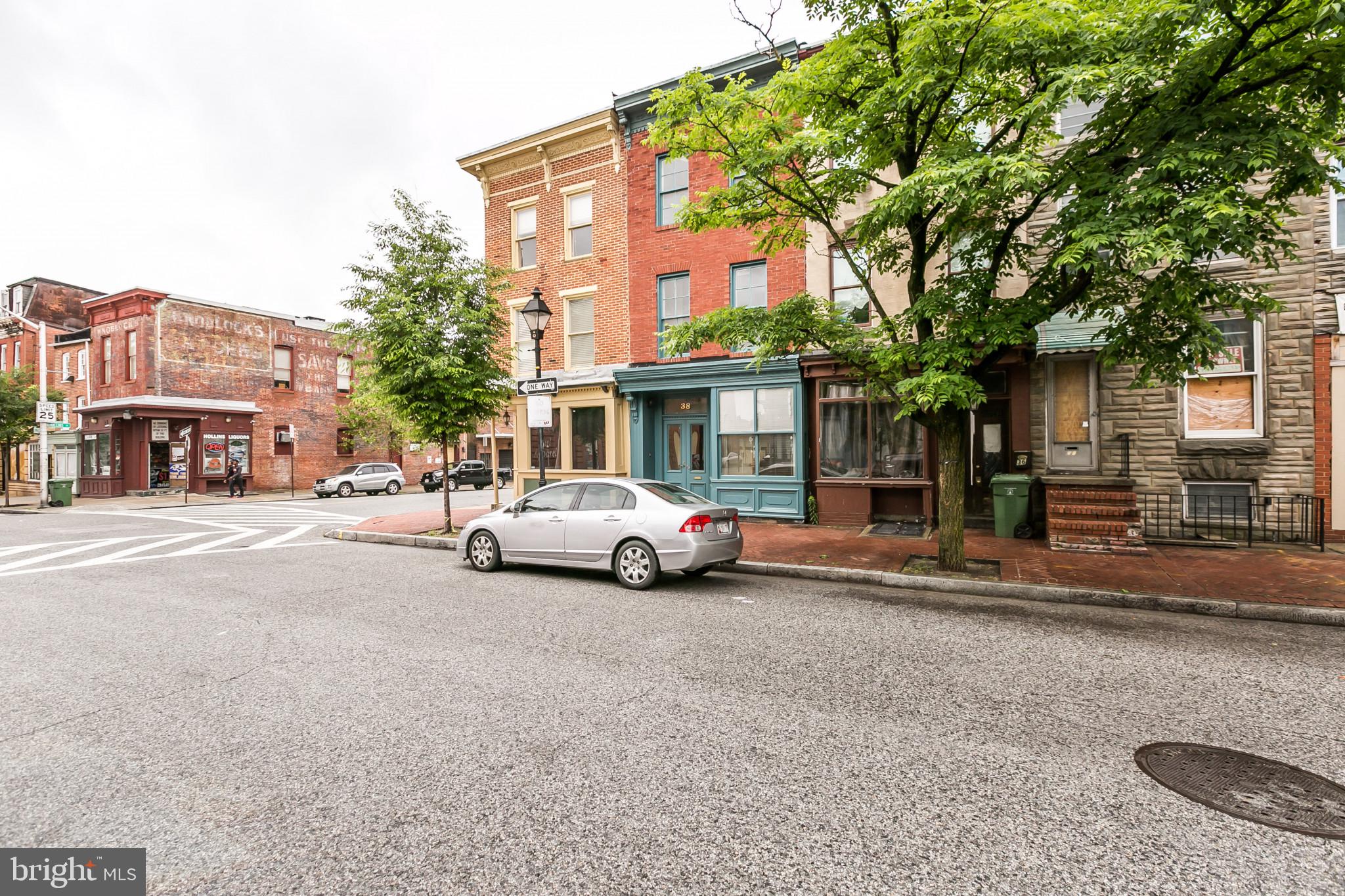 HOLLINS MARKET - Residential