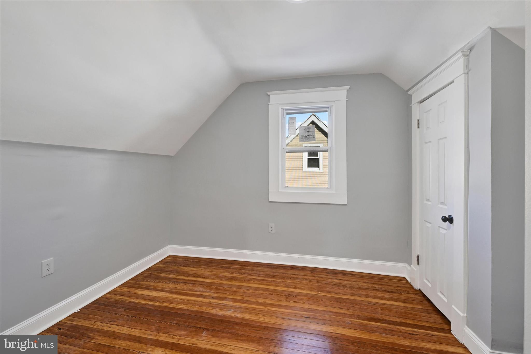 HOWARD PARK - Residential