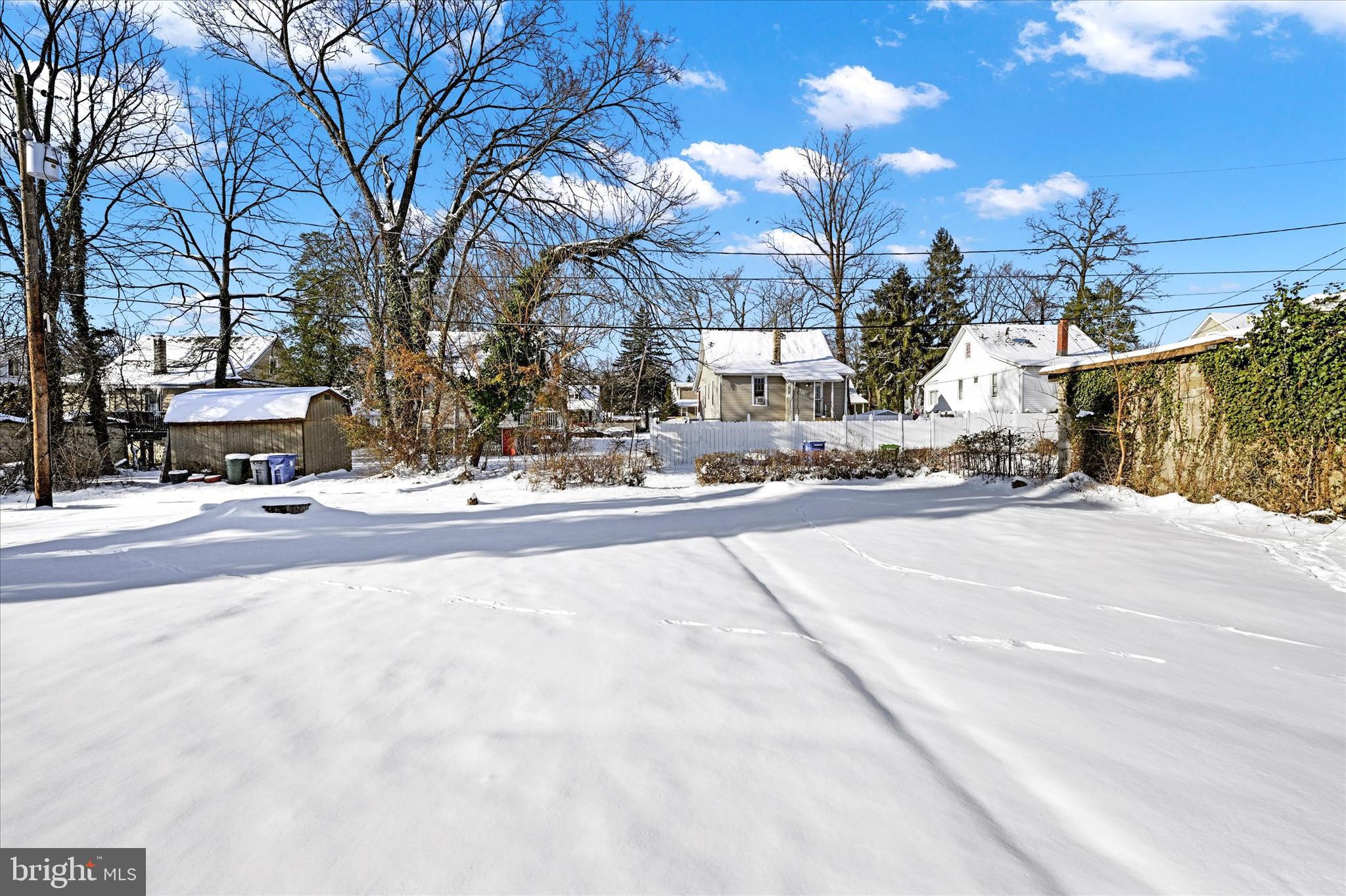 HOWARD PARK - Residential