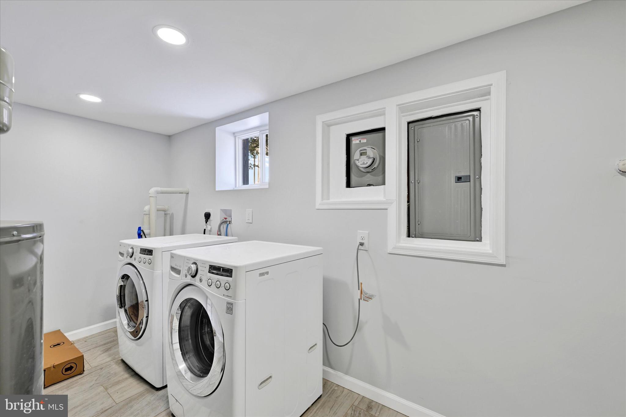 HOWARD PARK - Residential