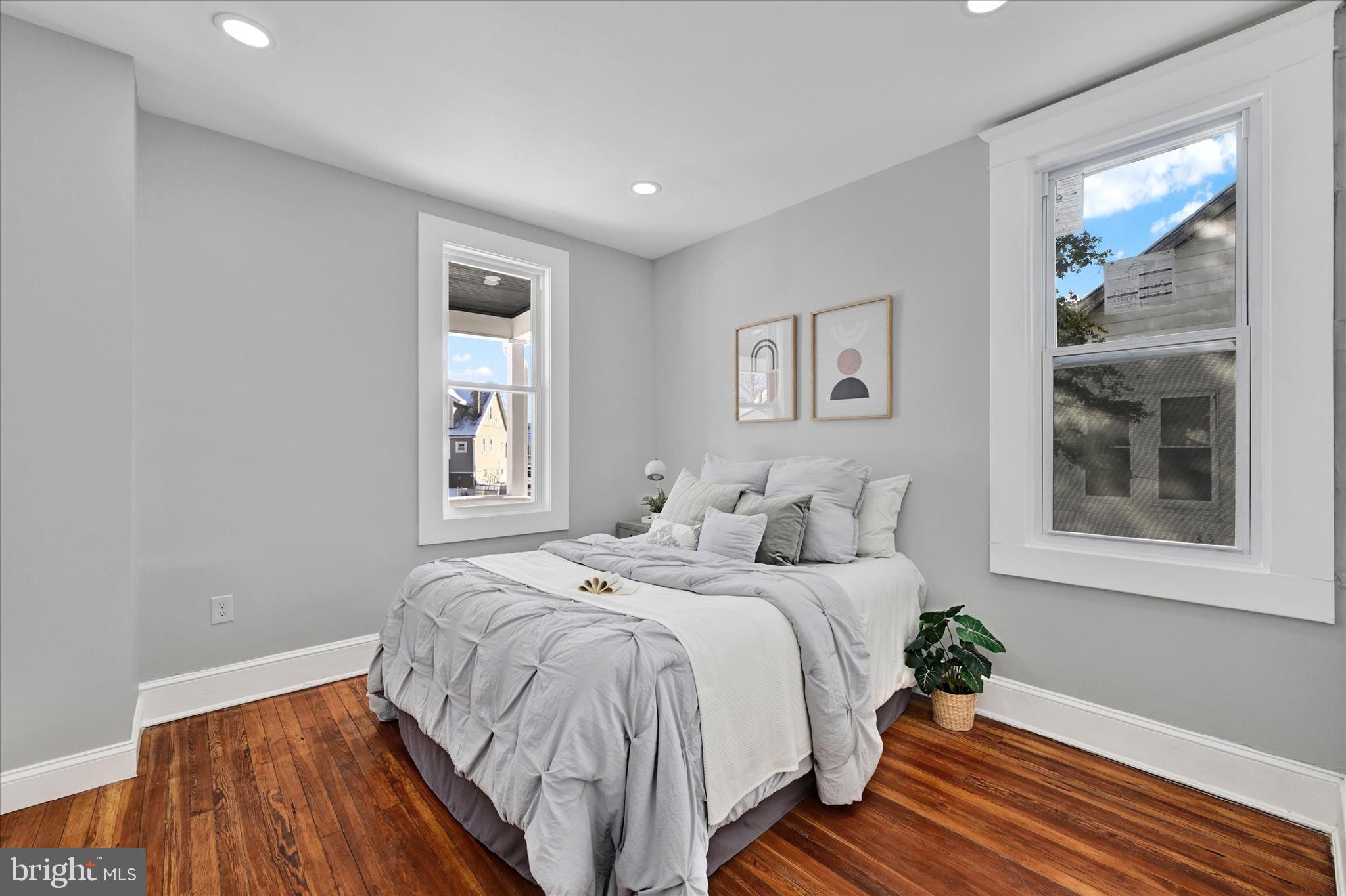 HOWARD PARK - Residential