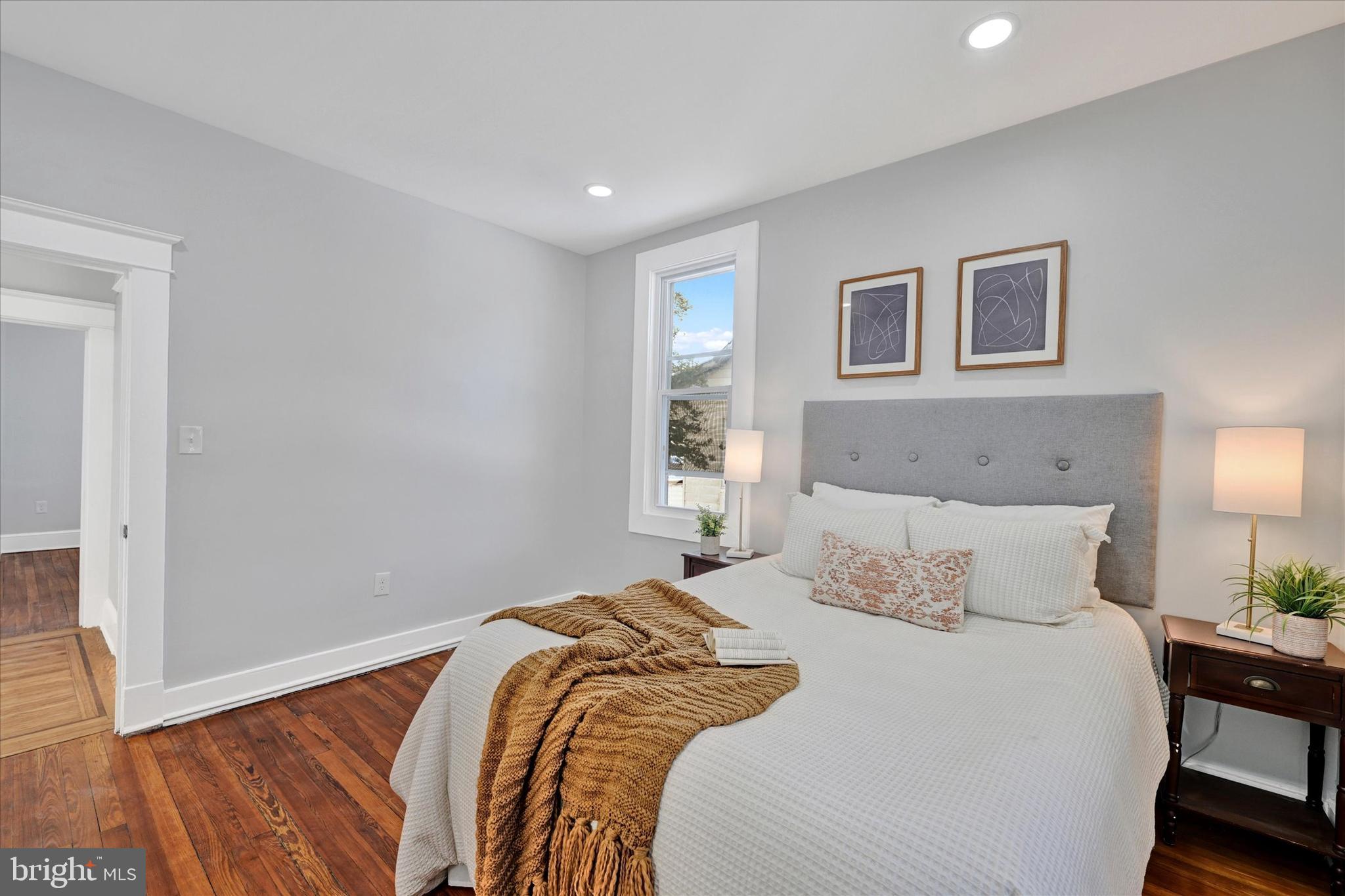 HOWARD PARK - Residential