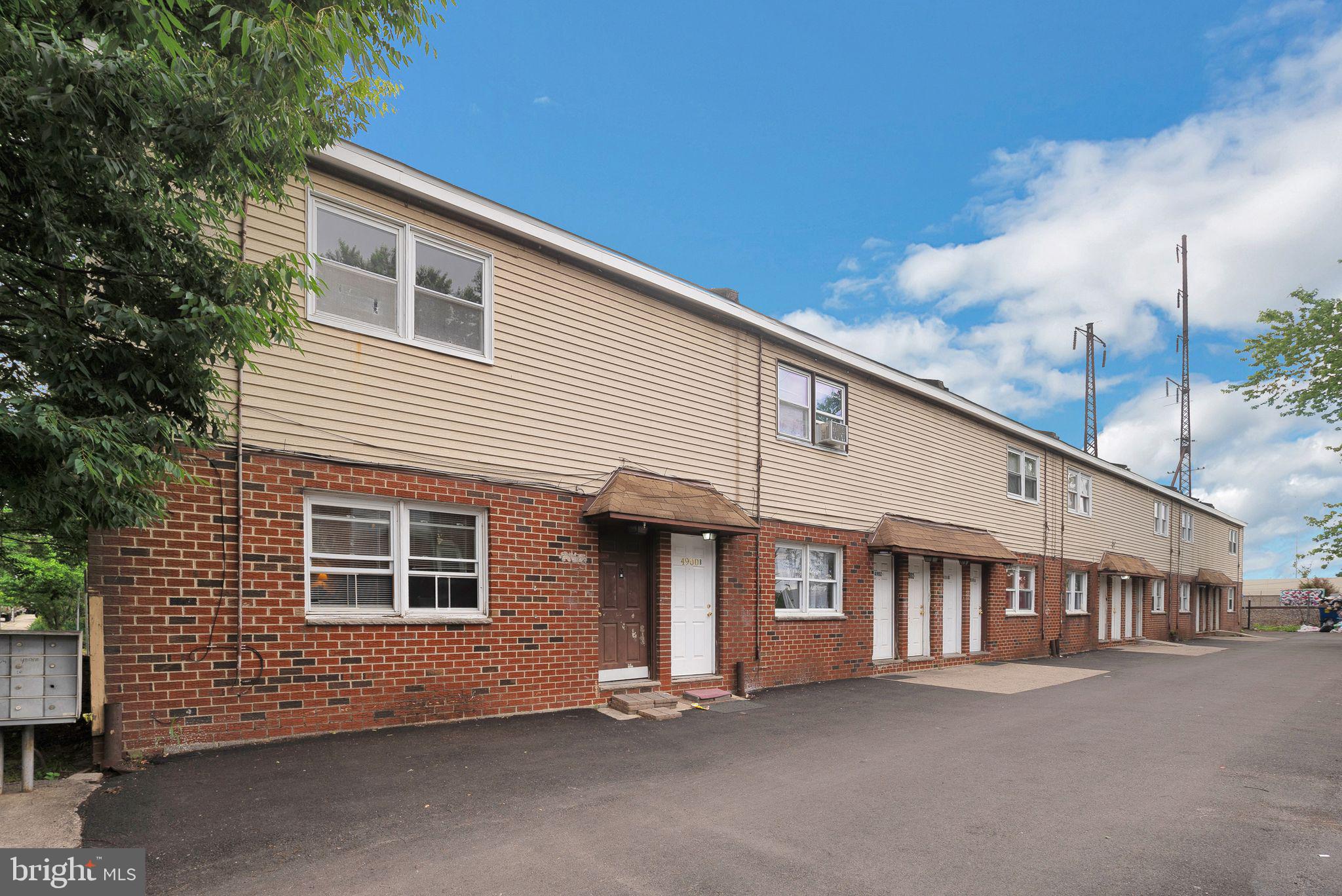 * Major Capital Expenditures: New Roof, New Parking Lot, and New Trex Decks Completed in 2023
* Below-Market Rents: $100 to $200 per Month Below-Market
* Desirable Unit Mix: 71% Two-Bedroom/One-Bath and 29% Two-Bedroom/Two-Bath Units
* Access to Public Transit: 4-Minute Walk for Bus Routes on Torresdale Avenue; 15-Minute Walk for Regional Rail to Philadelphia and Trenton (Tacony and/or Bridesburg Stations)
*Proximity to Major Arteries: Convenient to Interstate 95 and the Tacony-Palmyra and Betsy Ross Bridges
* Proximity to Shopping & Amenities: Shoppes at Wissinoming (ShopRite) and Wissinoming Park within Minutes