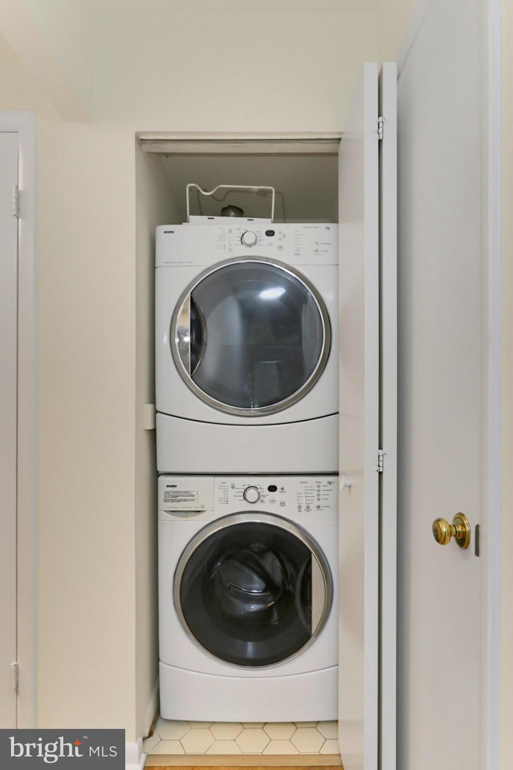 STEPPES OF BARCROFT - Residential