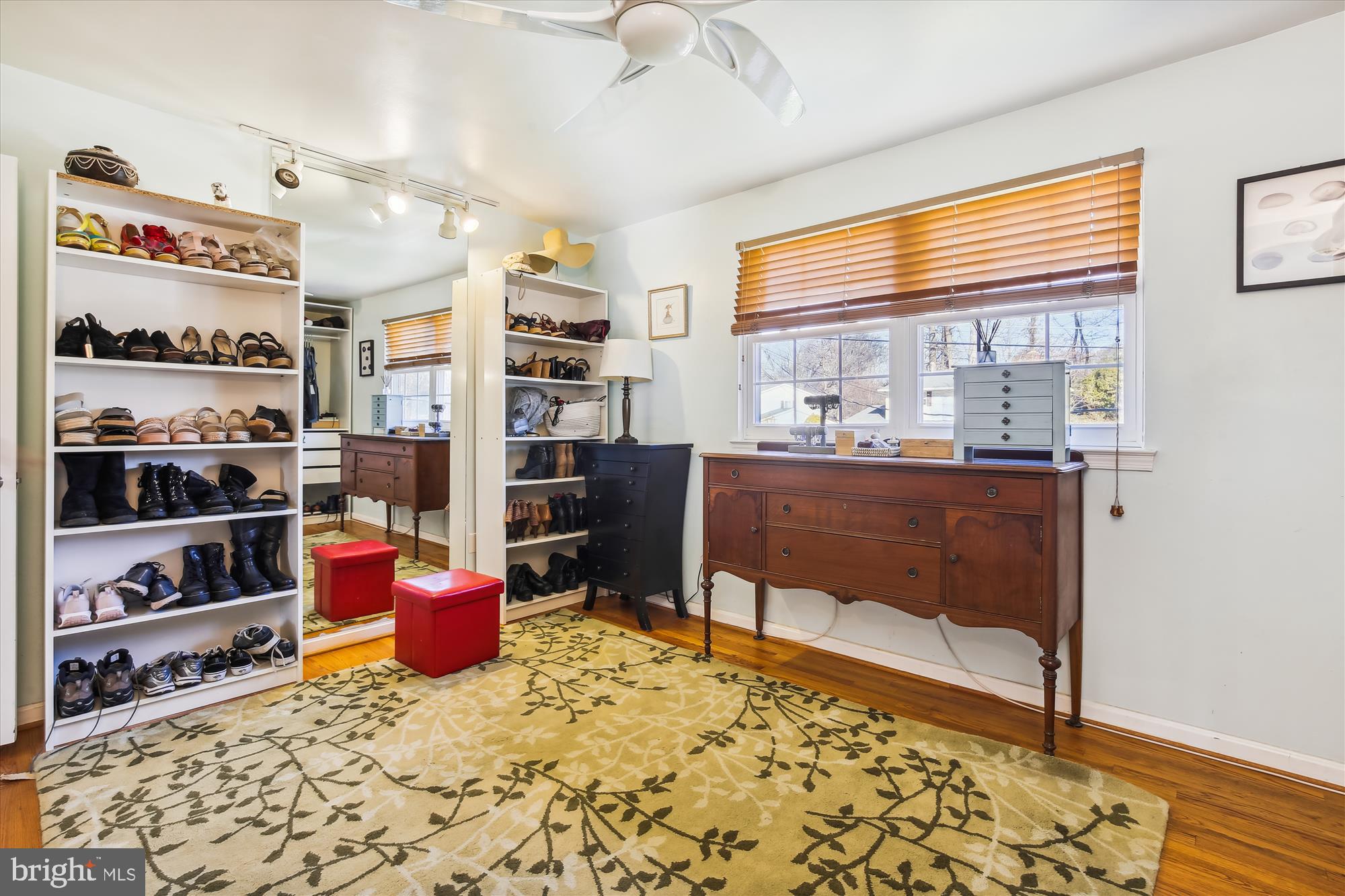 KINGS PARK - Residential